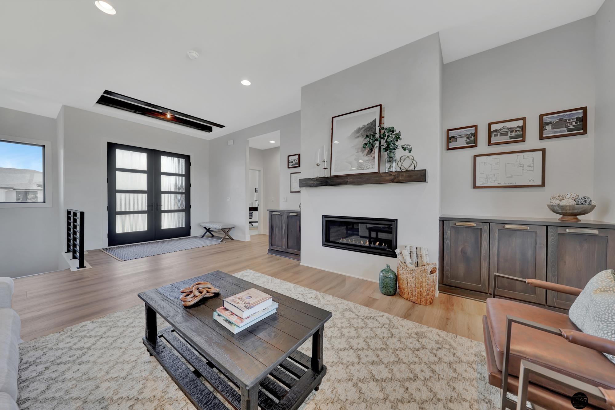 3923 S 213th