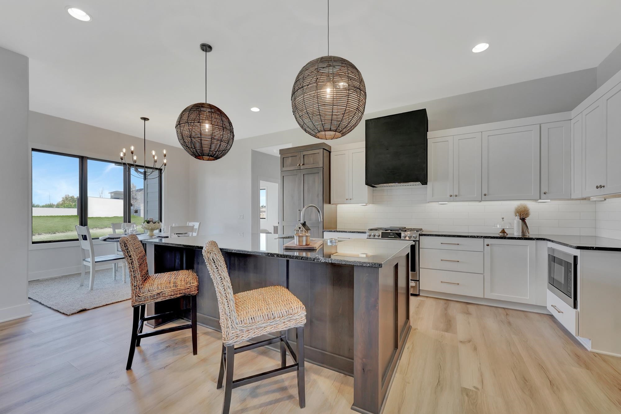3923 S 213th