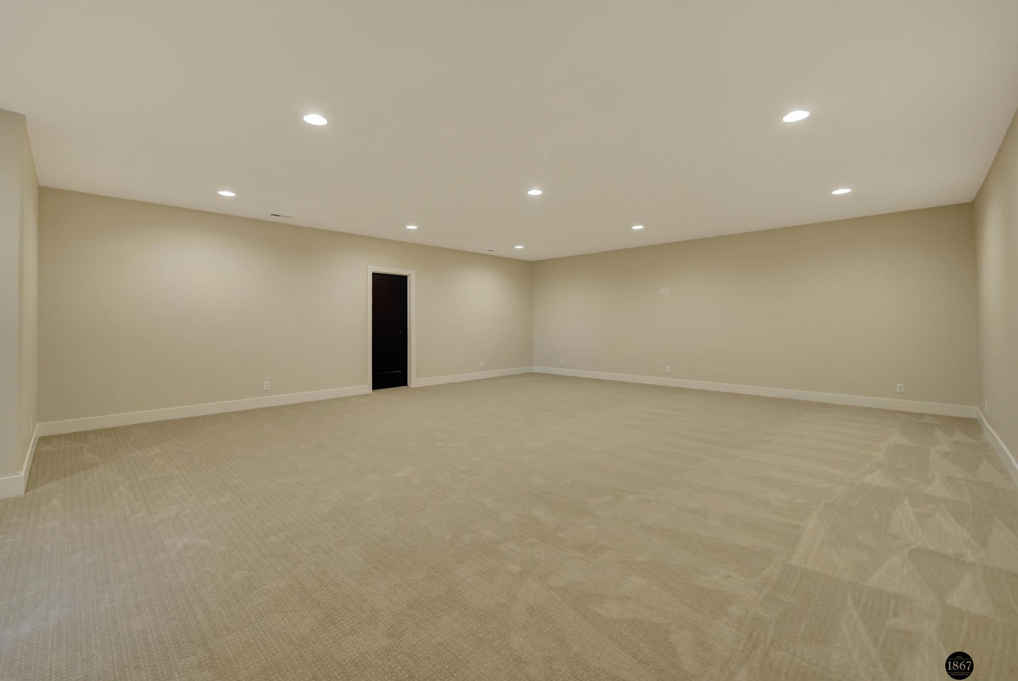 3923 S 213th