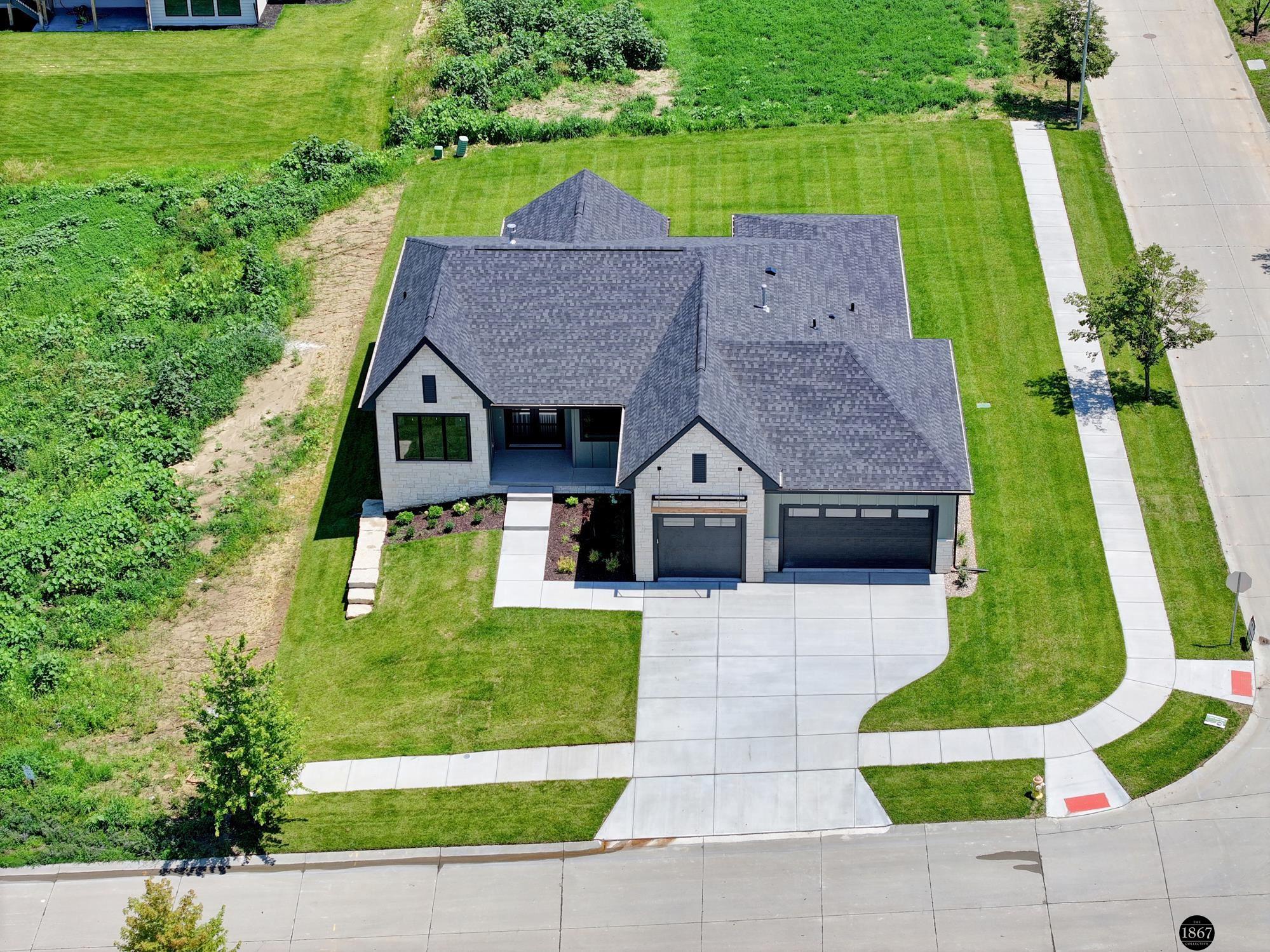 3923 S 213th