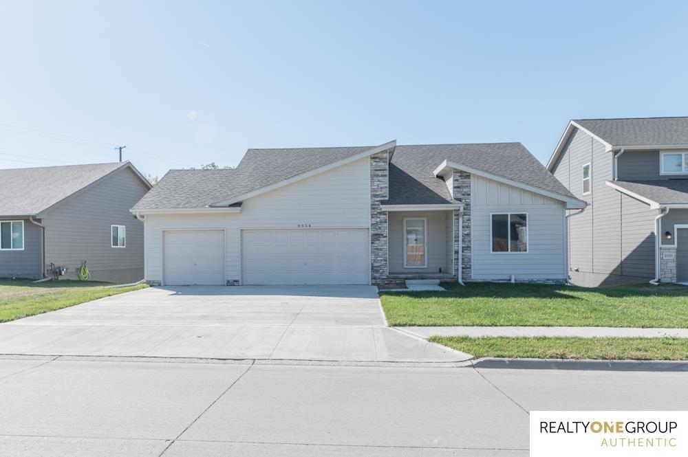 8954 S 21st Street, Bellevue, Nebraska image 2