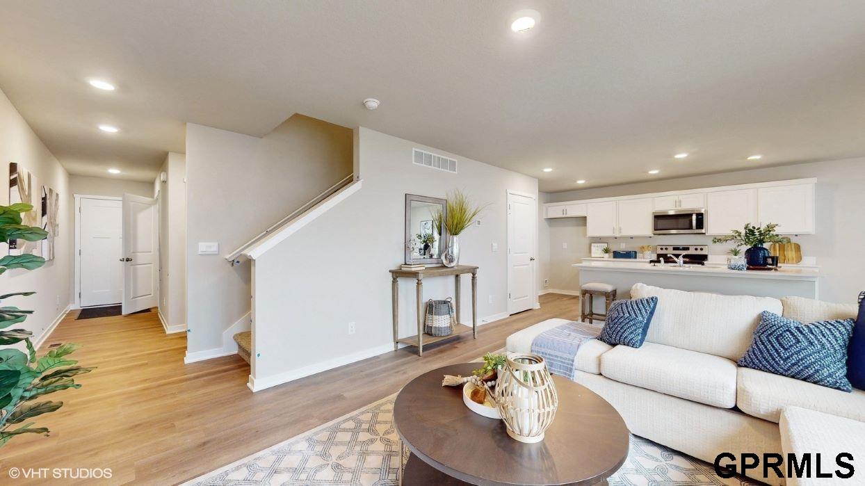 17675 Rose Lane Road, Omaha, Nebraska image 3