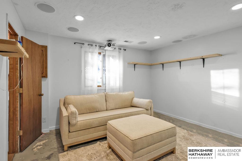 4902 Copper Creek Road, Omaha, Nebraska image 37