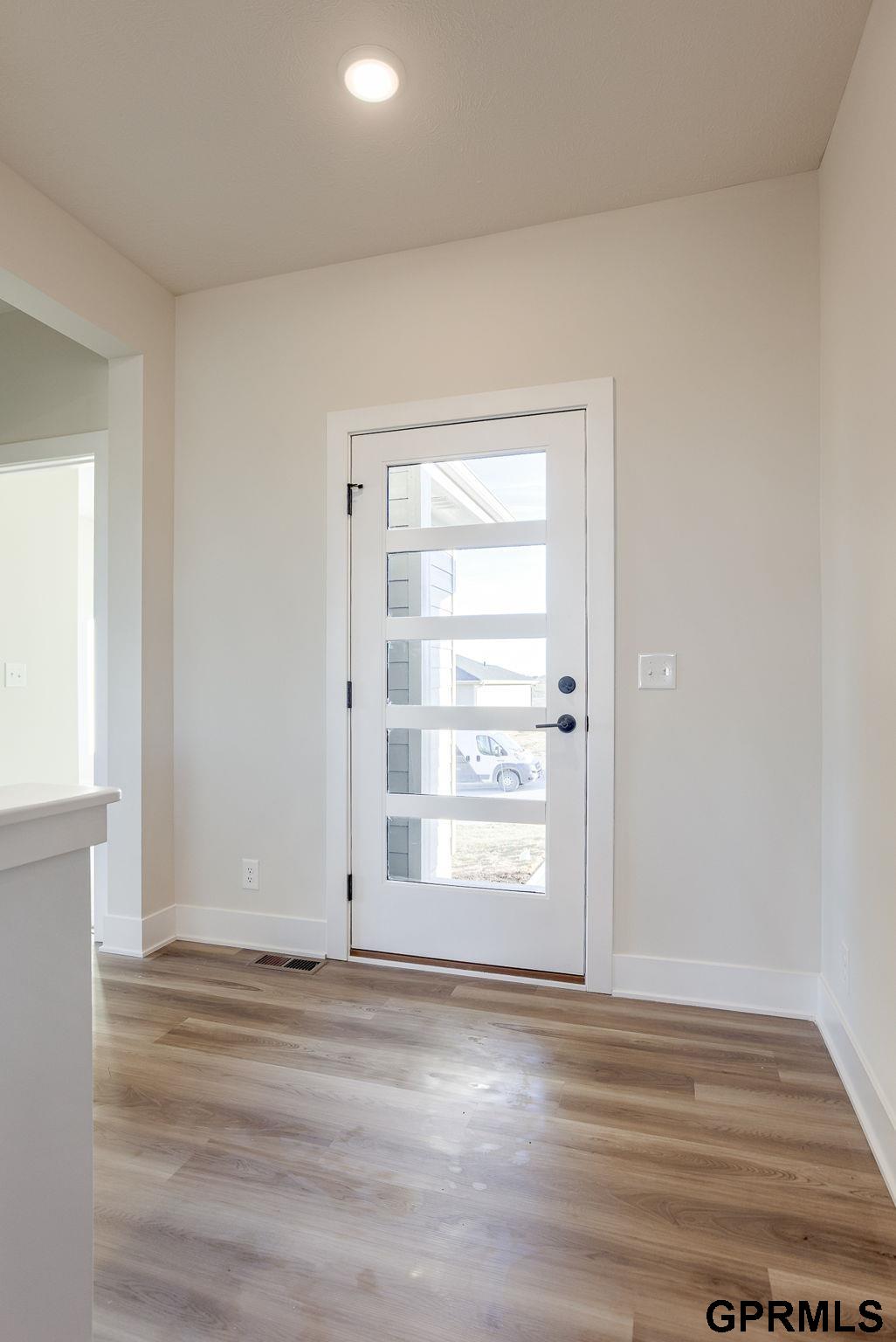 20150 S Street, Omaha, Nebraska image 2