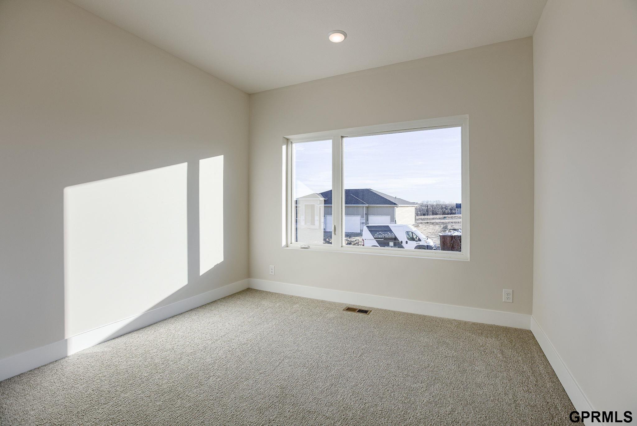 20150 S Street, Omaha, Nebraska image 10