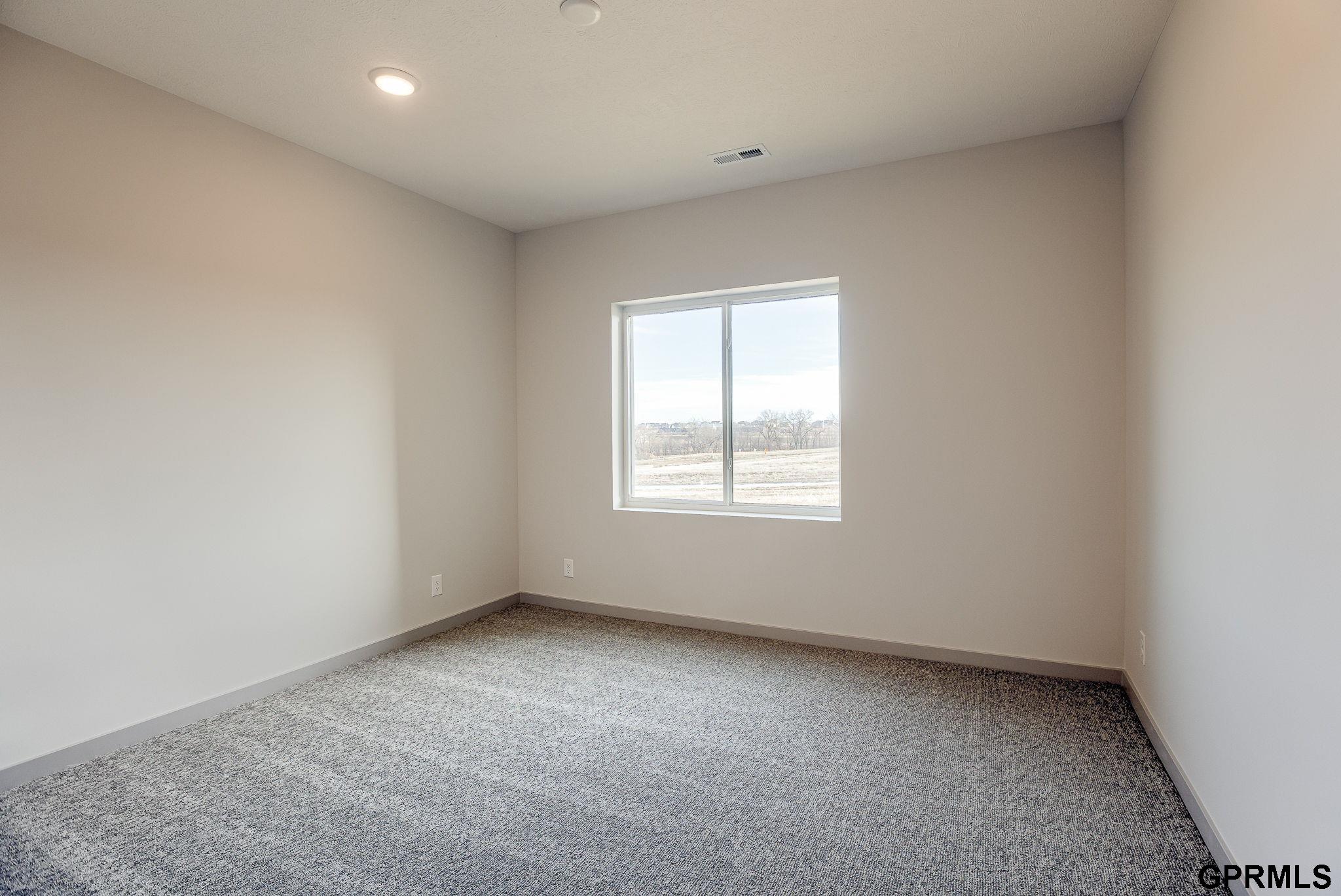 20119 R Street, Omaha, Nebraska image 14