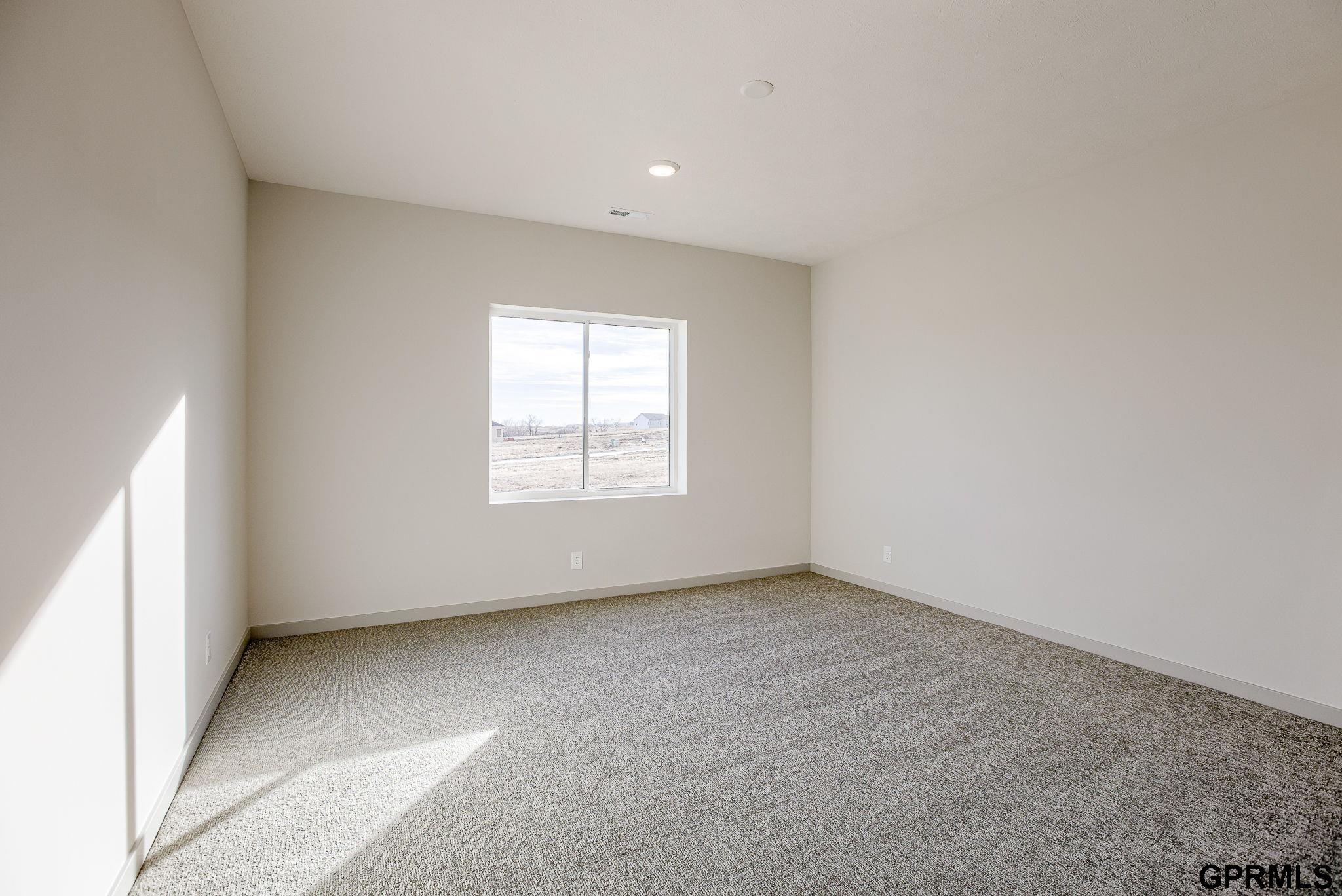 20119 R Street, Omaha, Nebraska image 7