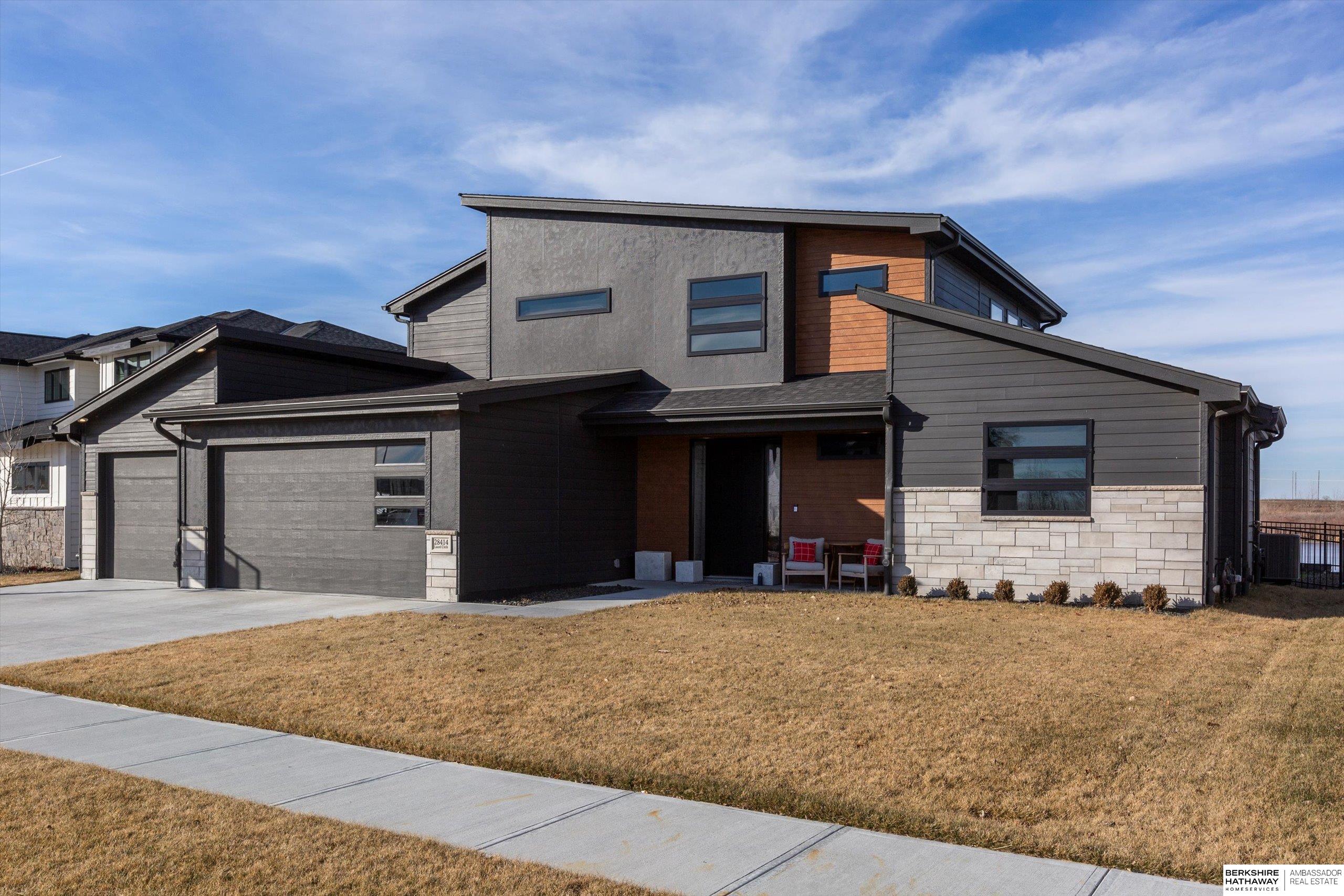 28414 Laurel Circle, Valley, Nebraska image 4