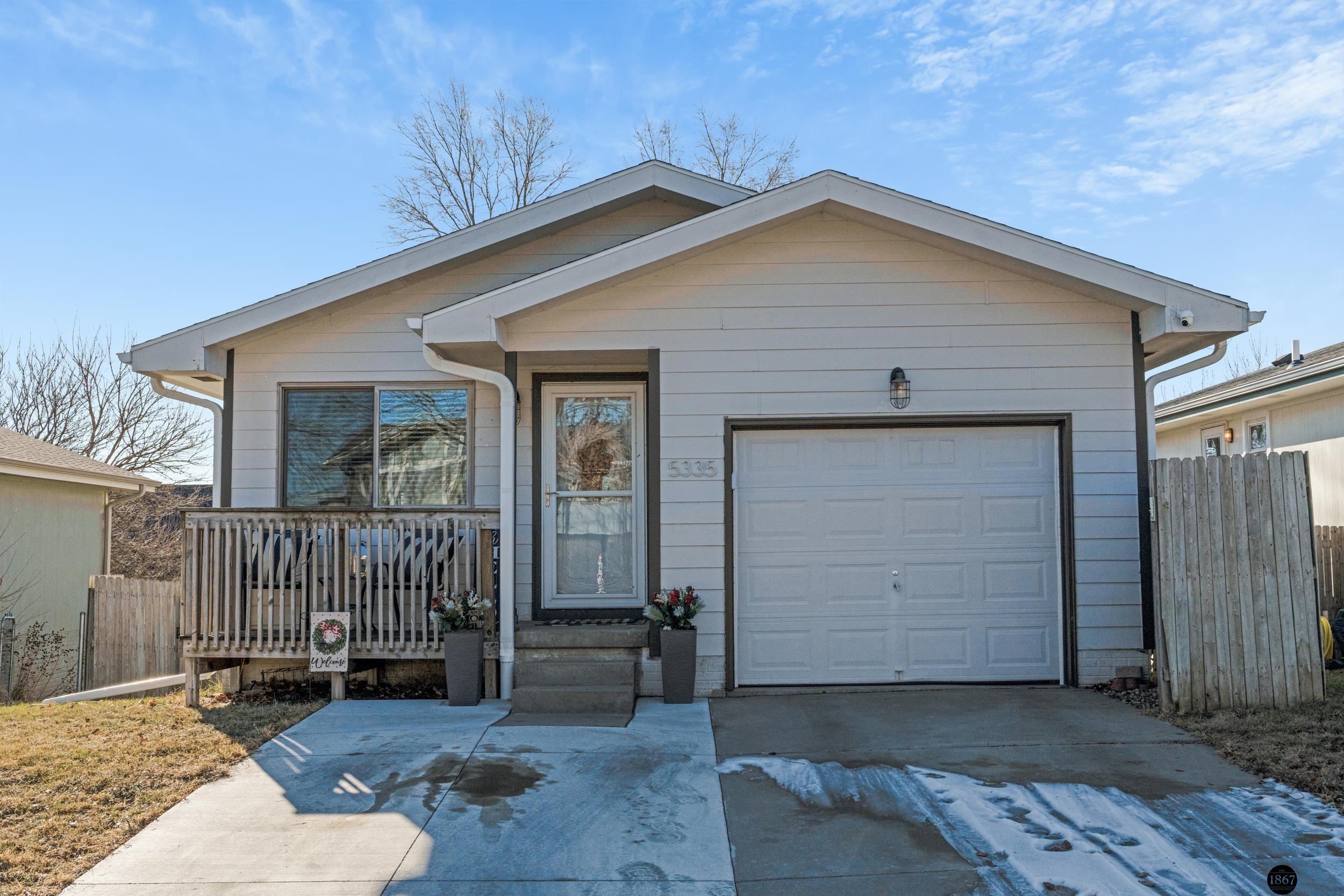 5335 W Partridge