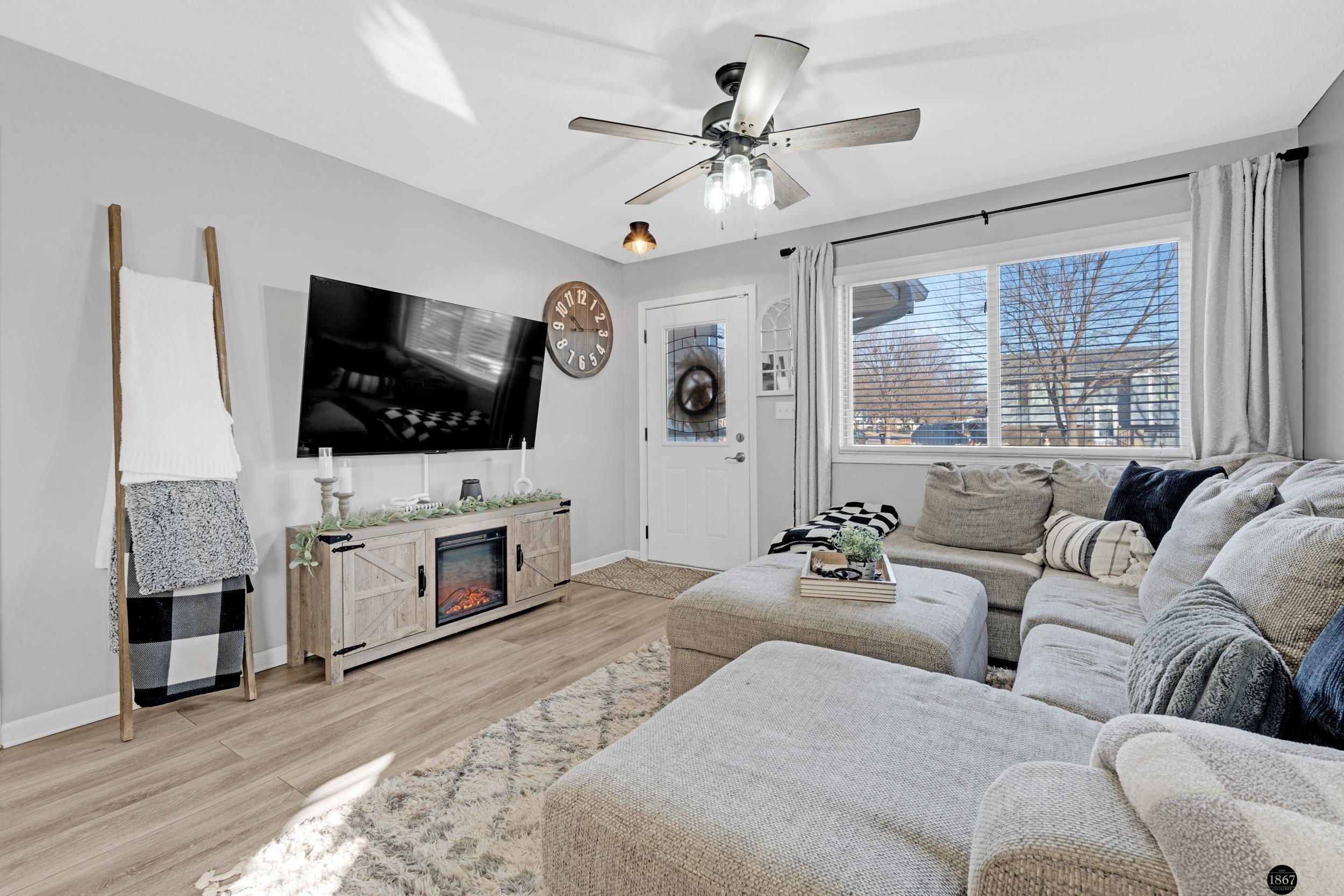 5335 W Partridge