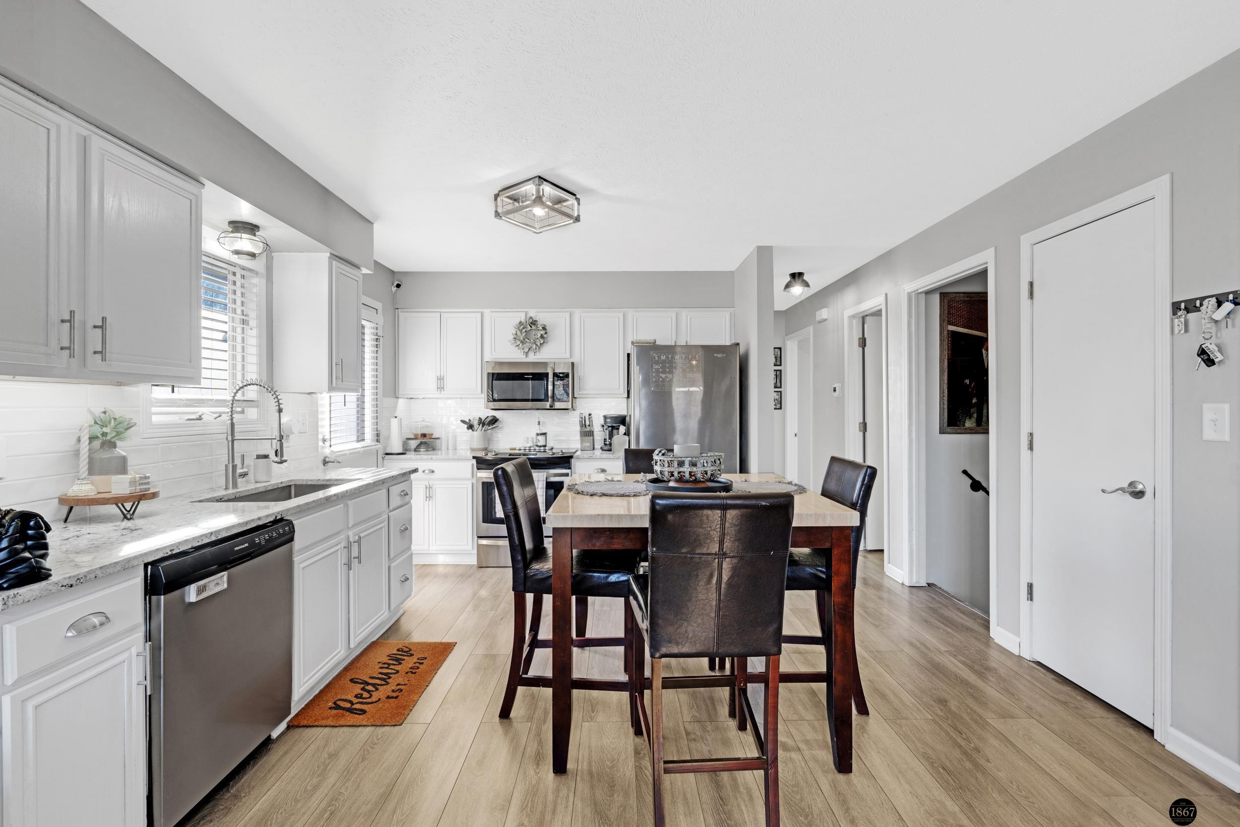 5335 W Partridge