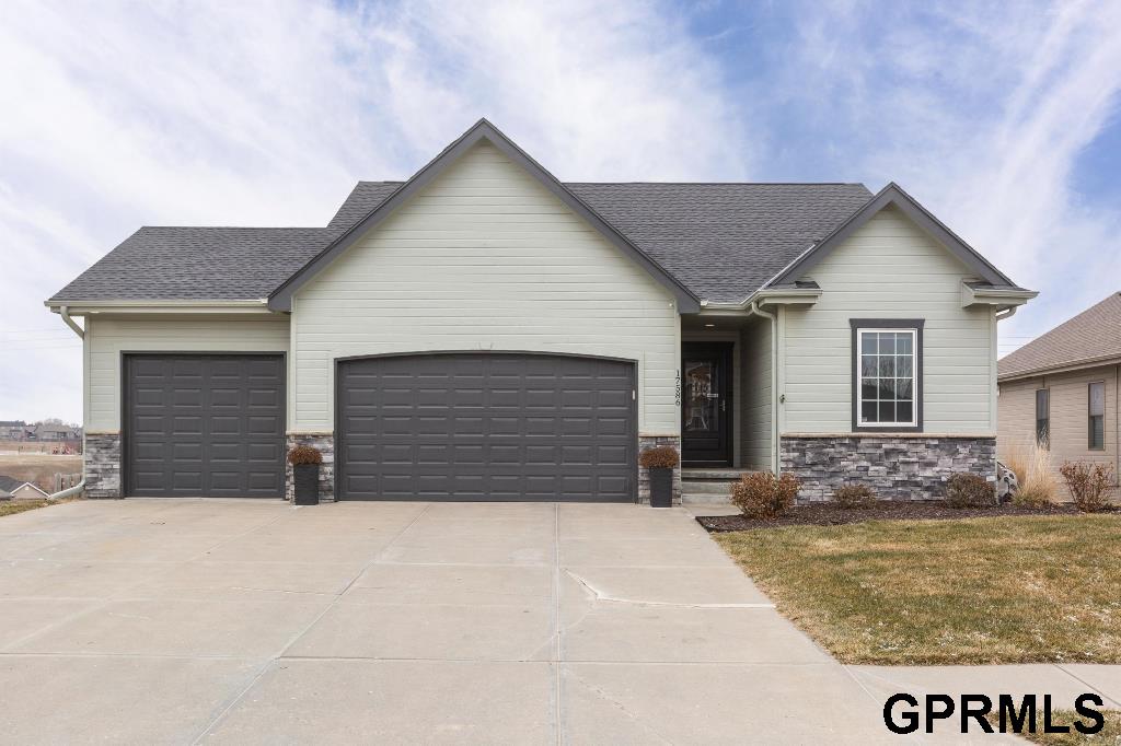 17586 Taylor Street, Omaha, Nebraska image 1