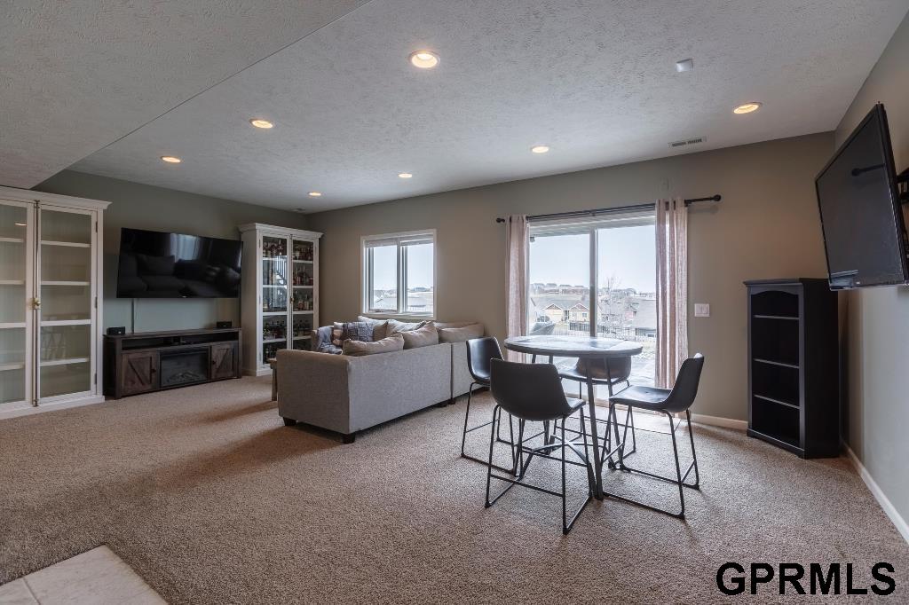 17586 Taylor Street, Omaha, Nebraska image 24