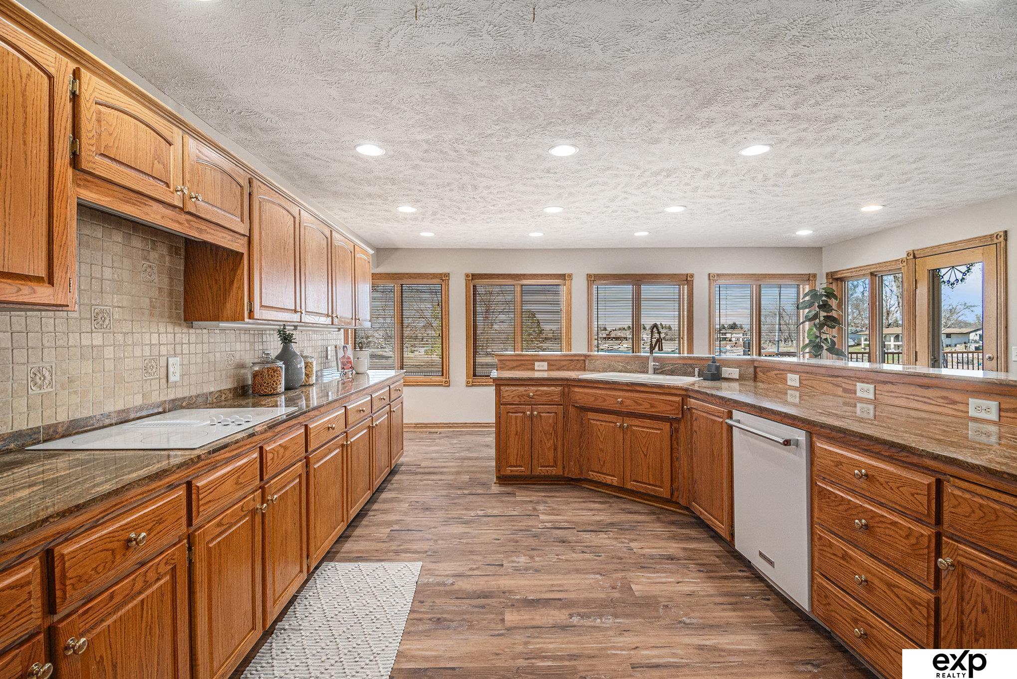 430 Shorewood Lane, Waterloo, Nebraska image 12