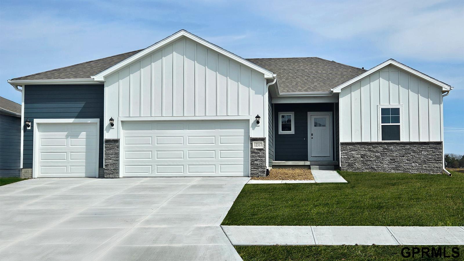 12317 S 204th Avenue, Gretna, Nebraska image 1