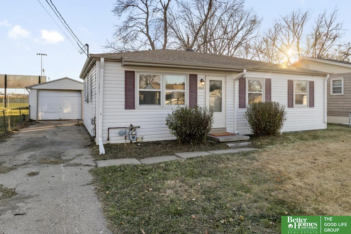 1903 Ave L Avenue, Council Bluffs, Iowa image 2