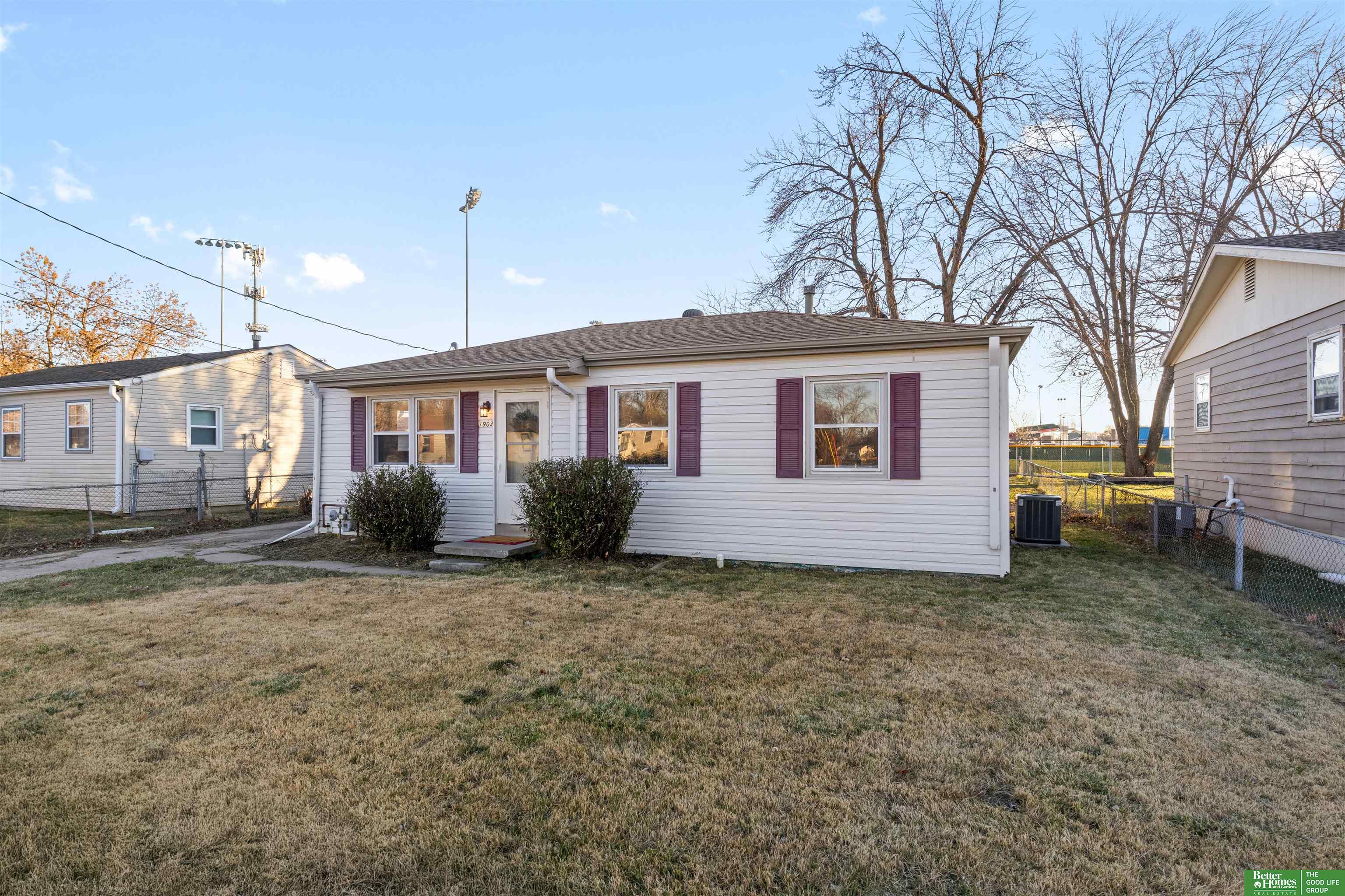 1903 Ave L Avenue, Council Bluffs, Iowa image 12