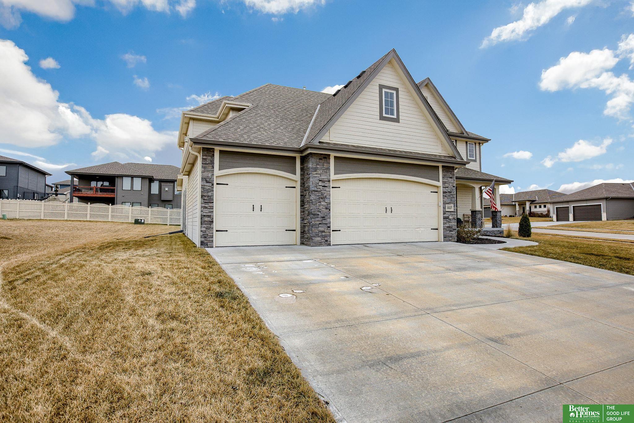 10227 Superior Drive, Papillion, Nebraska image 3