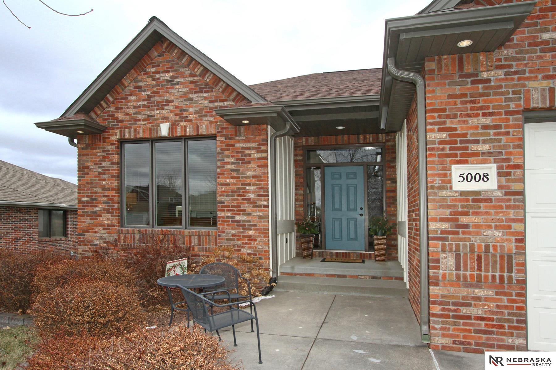 5008 Woodland Hills Drive, Eagle, Nebraska image 2