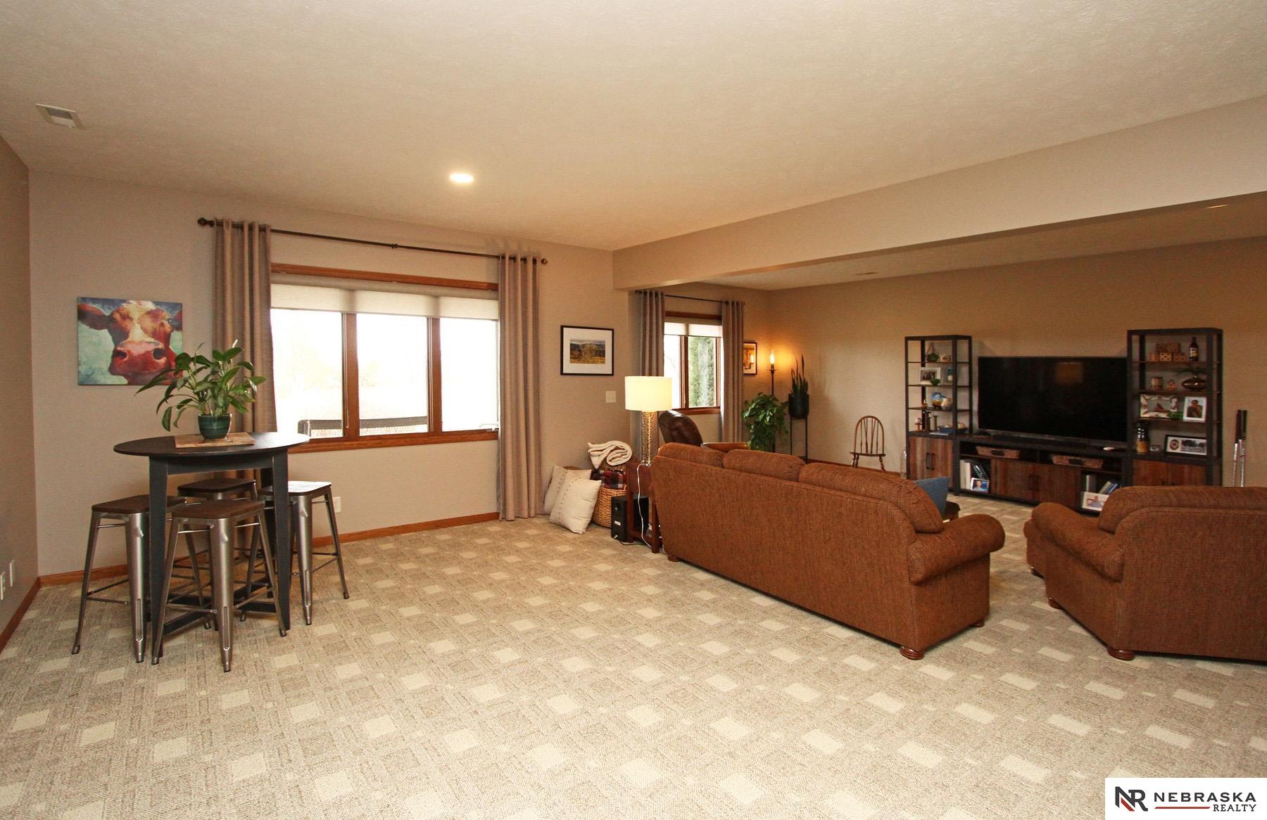 5008 Woodland Hills Drive, Eagle, Nebraska image 24