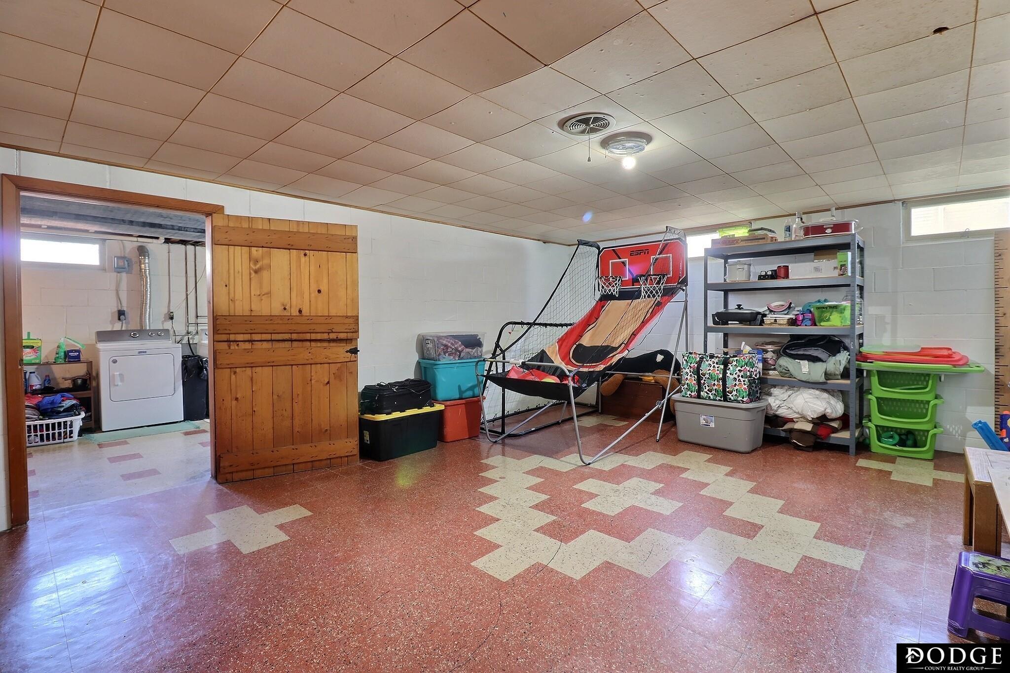 202 E Elk Street, Hooper, Nebraska image 25