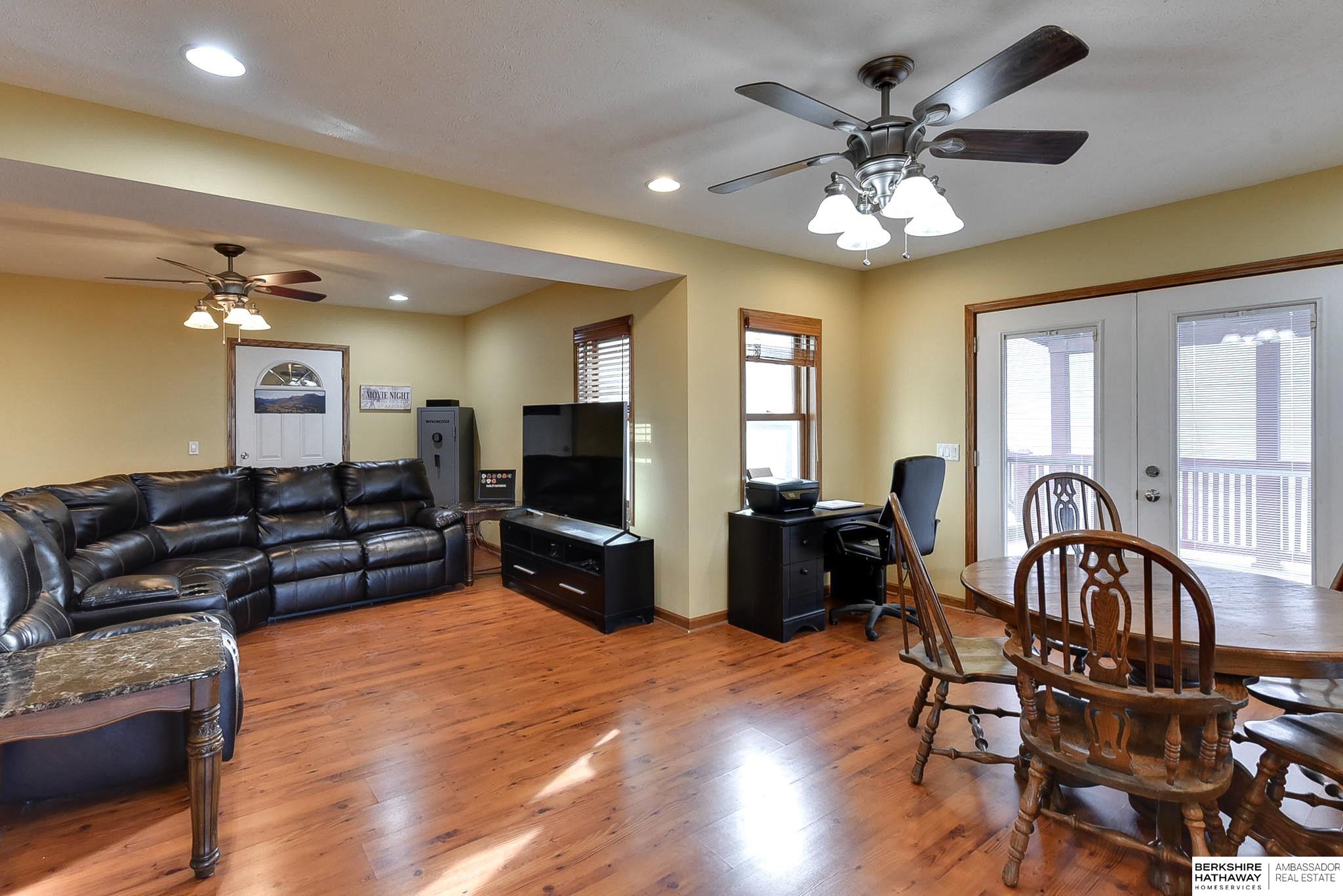 410 Walnut Street, Louisville, Nebraska image 13