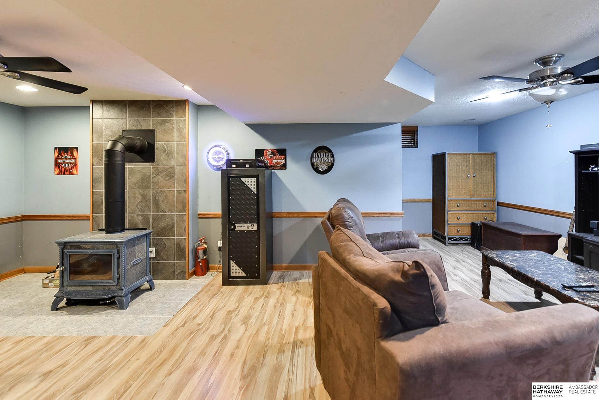 410 Walnut Street, Louisville, Nebraska image 22