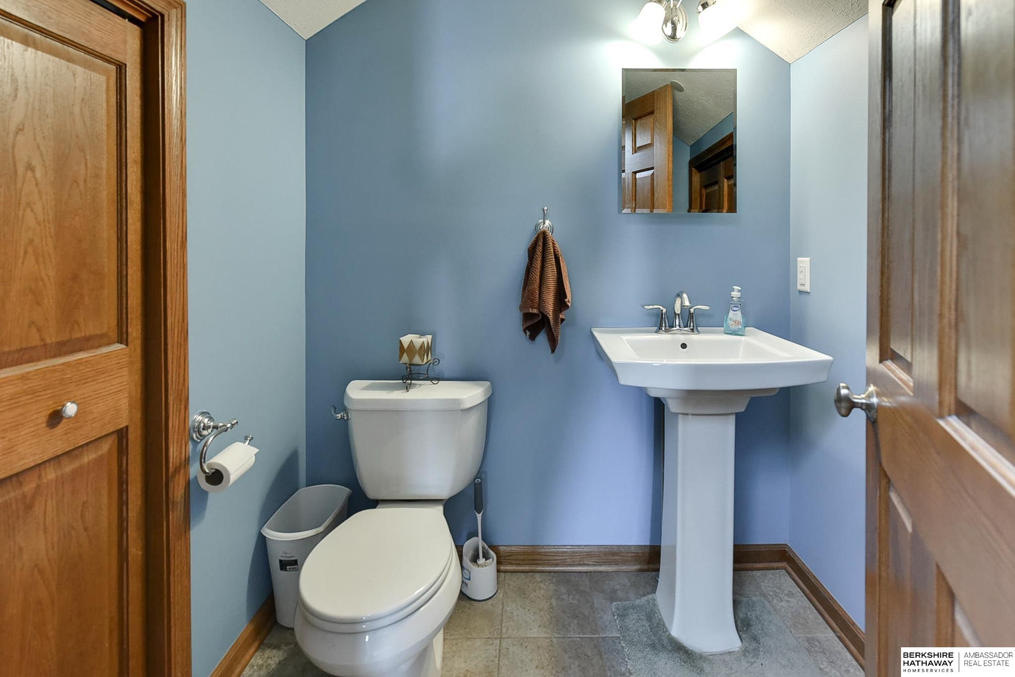 410 Walnut Street, Louisville, Nebraska image 35