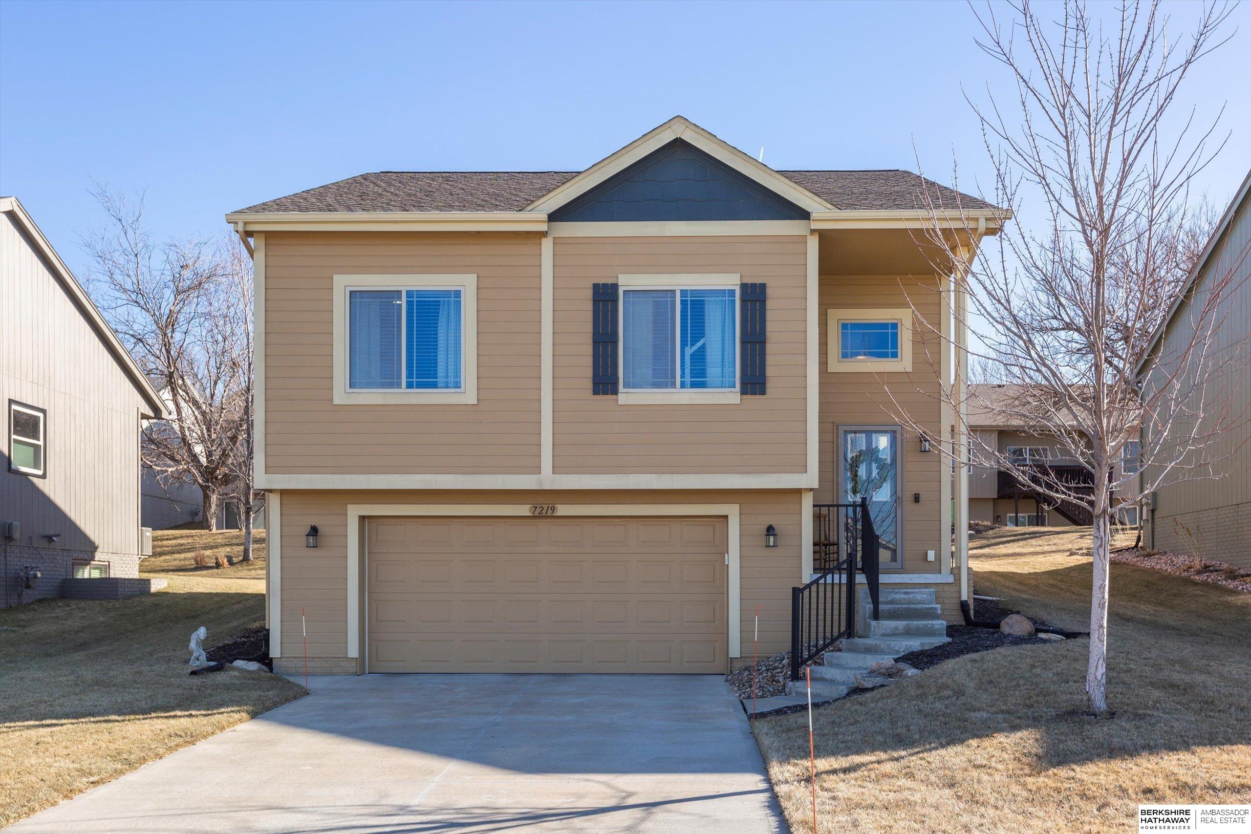 7219 S 183rd Avenue, Omaha, Nebraska image 2