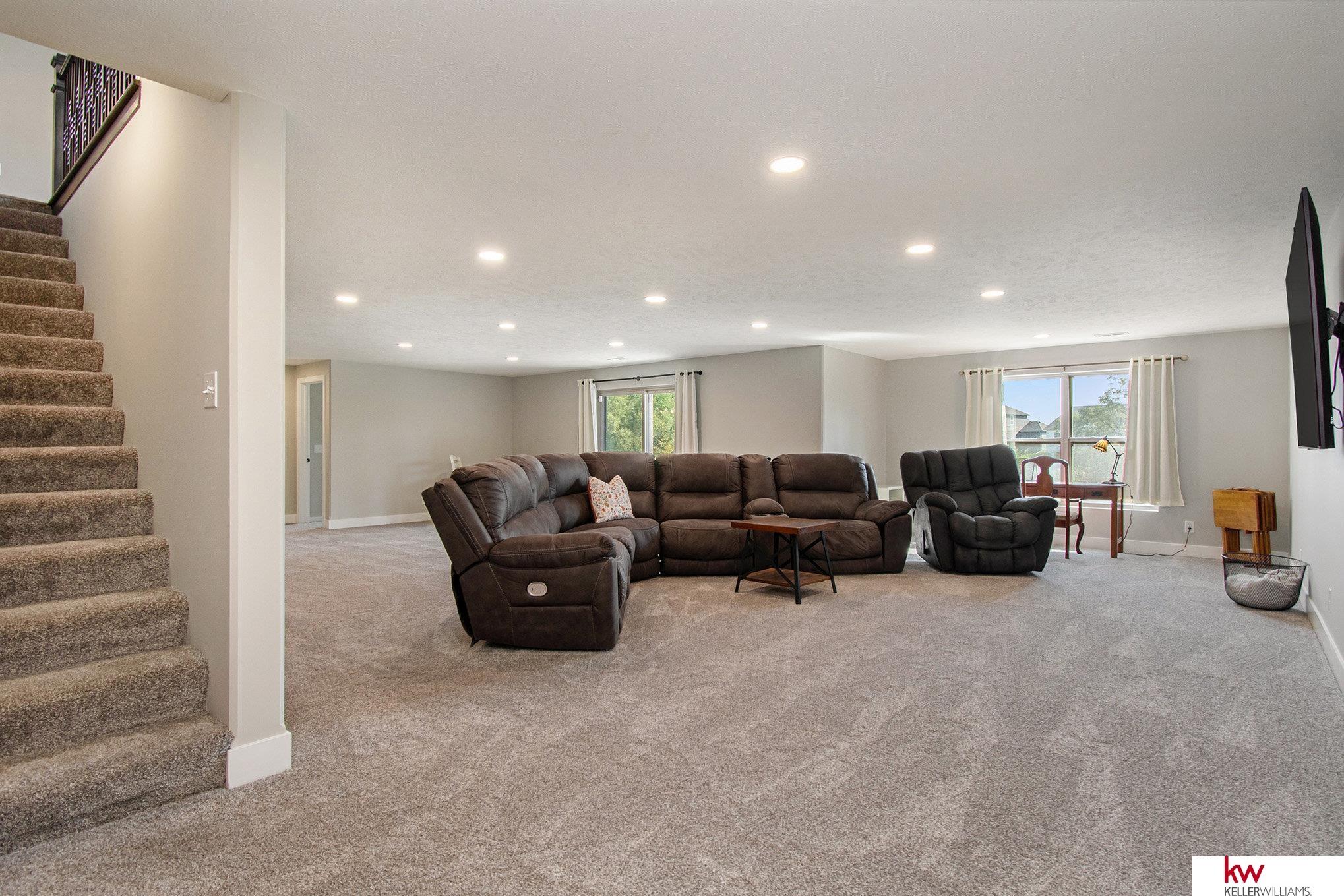 10303 S 208 Avenue, Gretna, Nebraska image 37