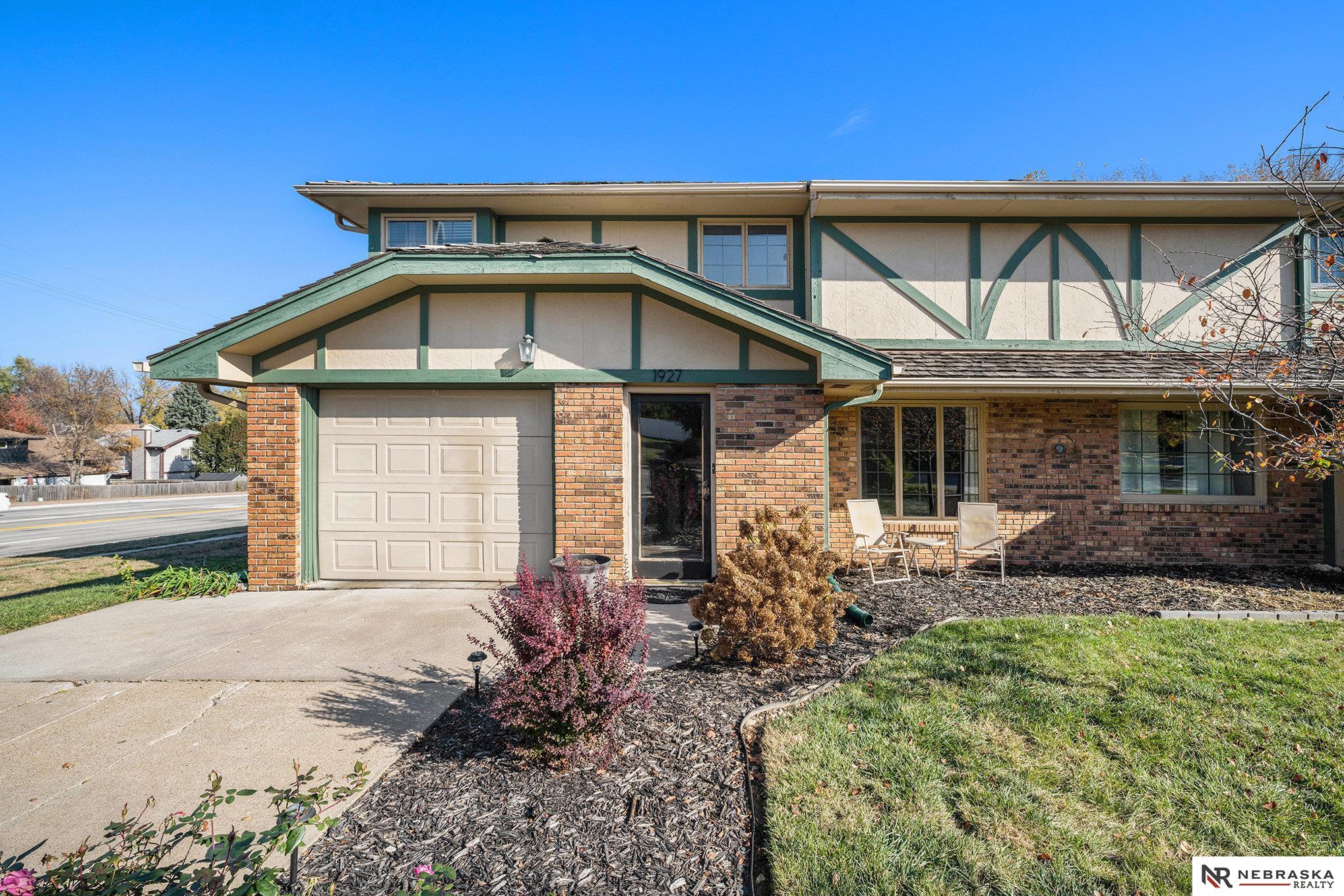 1927 N 123rd Street, Omaha, Nebraska image 1