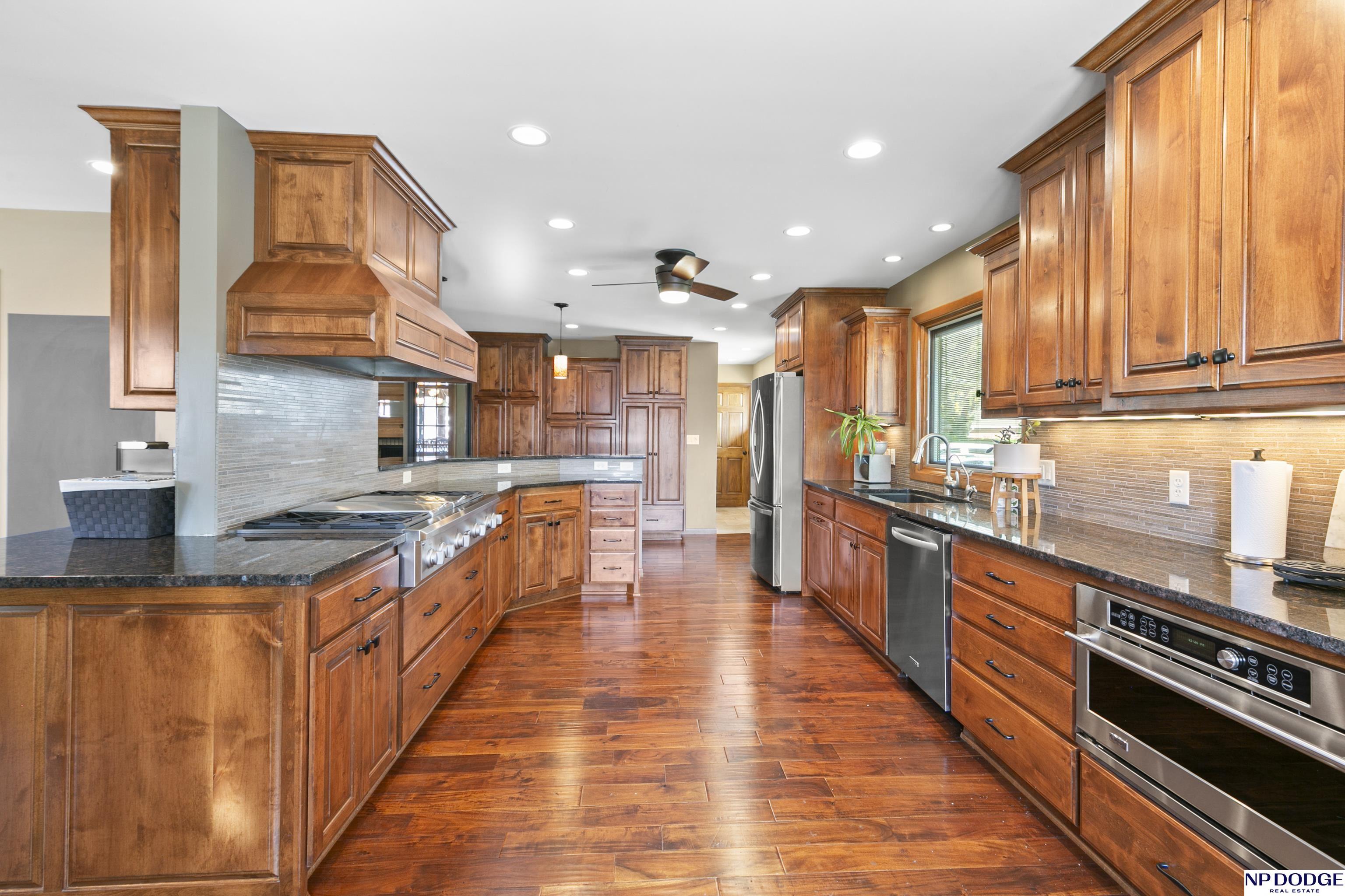 1738 Parkview Drive, Fremont, Nebraska image 11