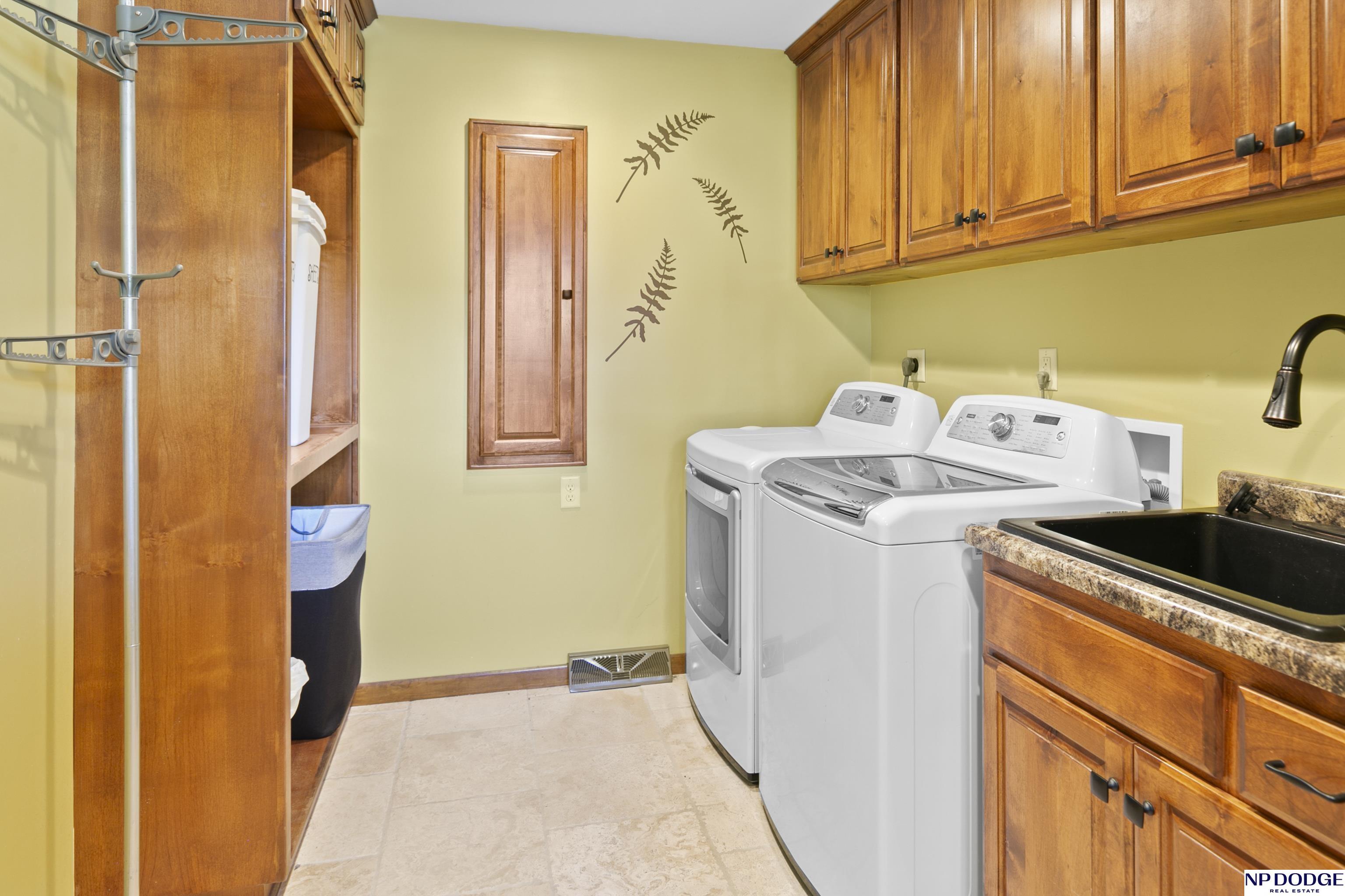 1738 Parkview Drive, Fremont, Nebraska image 26