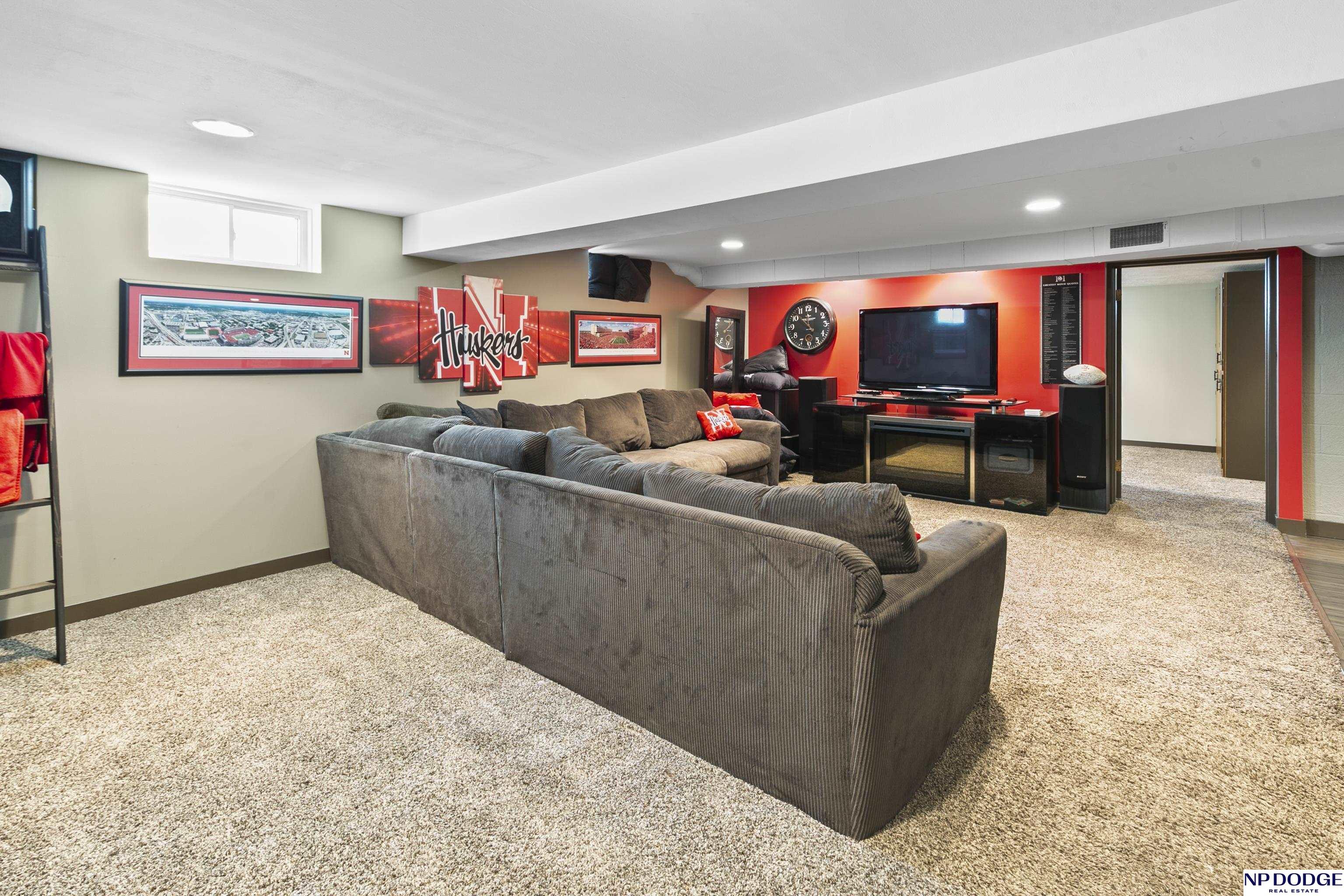 1738 Parkview Drive, Fremont, Nebraska image 27