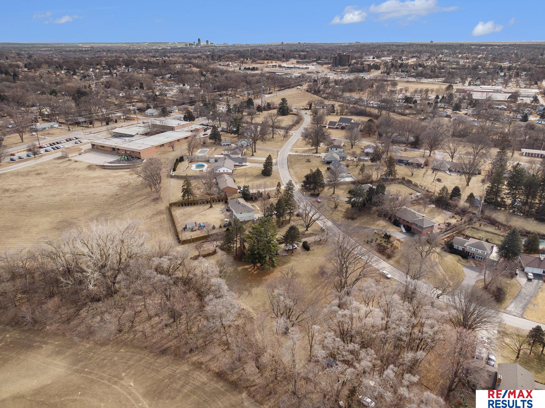 6142 Country Club Road, Omaha, Nebraska image 9