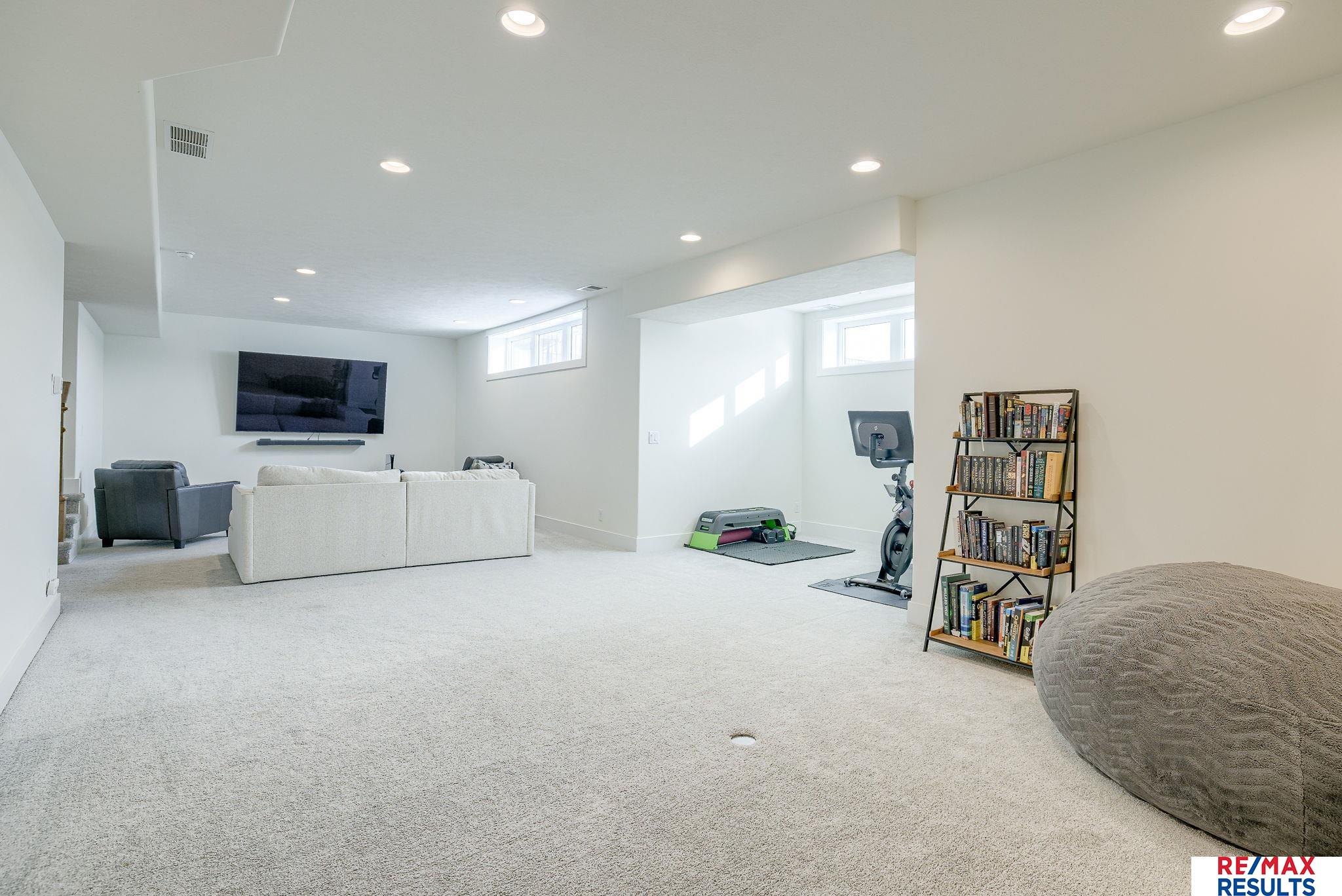 18212 Cheyenne Road, Omaha, Nebraska image 47