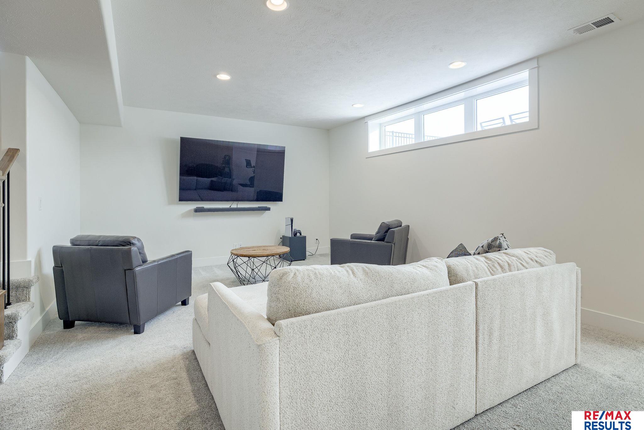 18212 Cheyenne Road, Omaha, Nebraska image 48