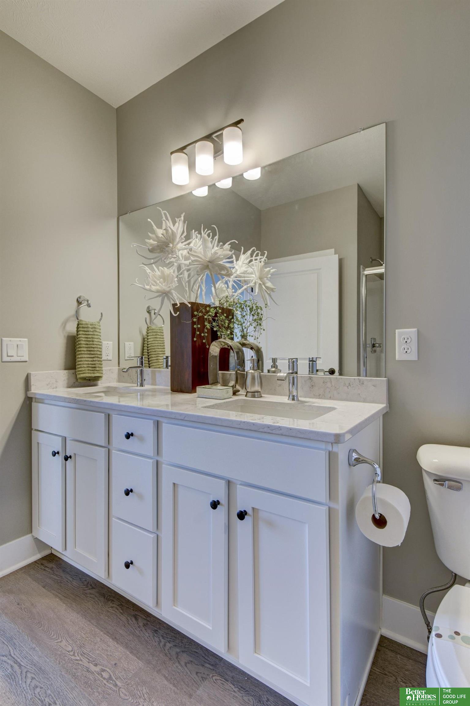 17538 Robin Drive, Omaha, Nebraska image 23