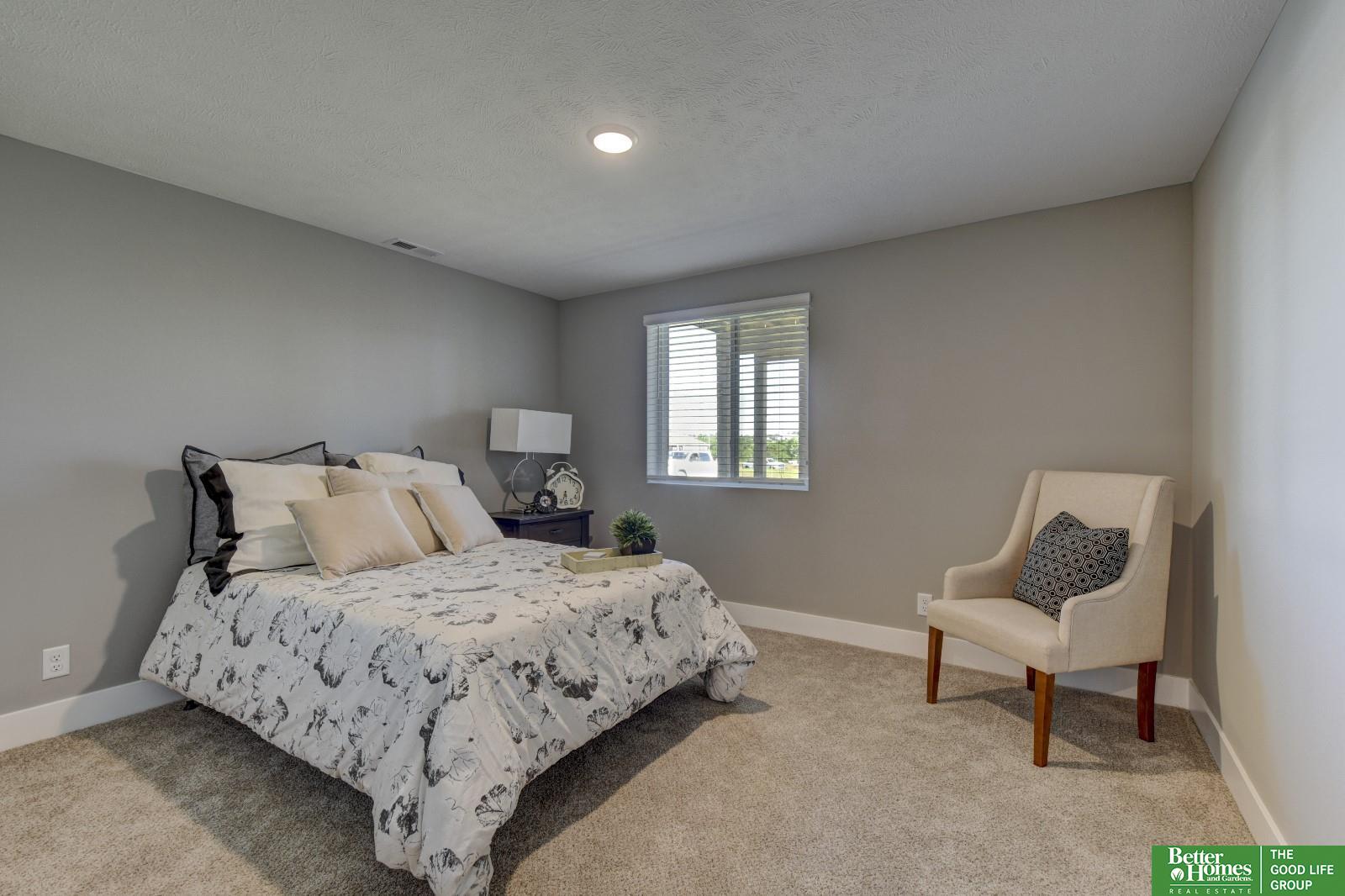 17538 Robin Drive, Omaha, Nebraska image 30