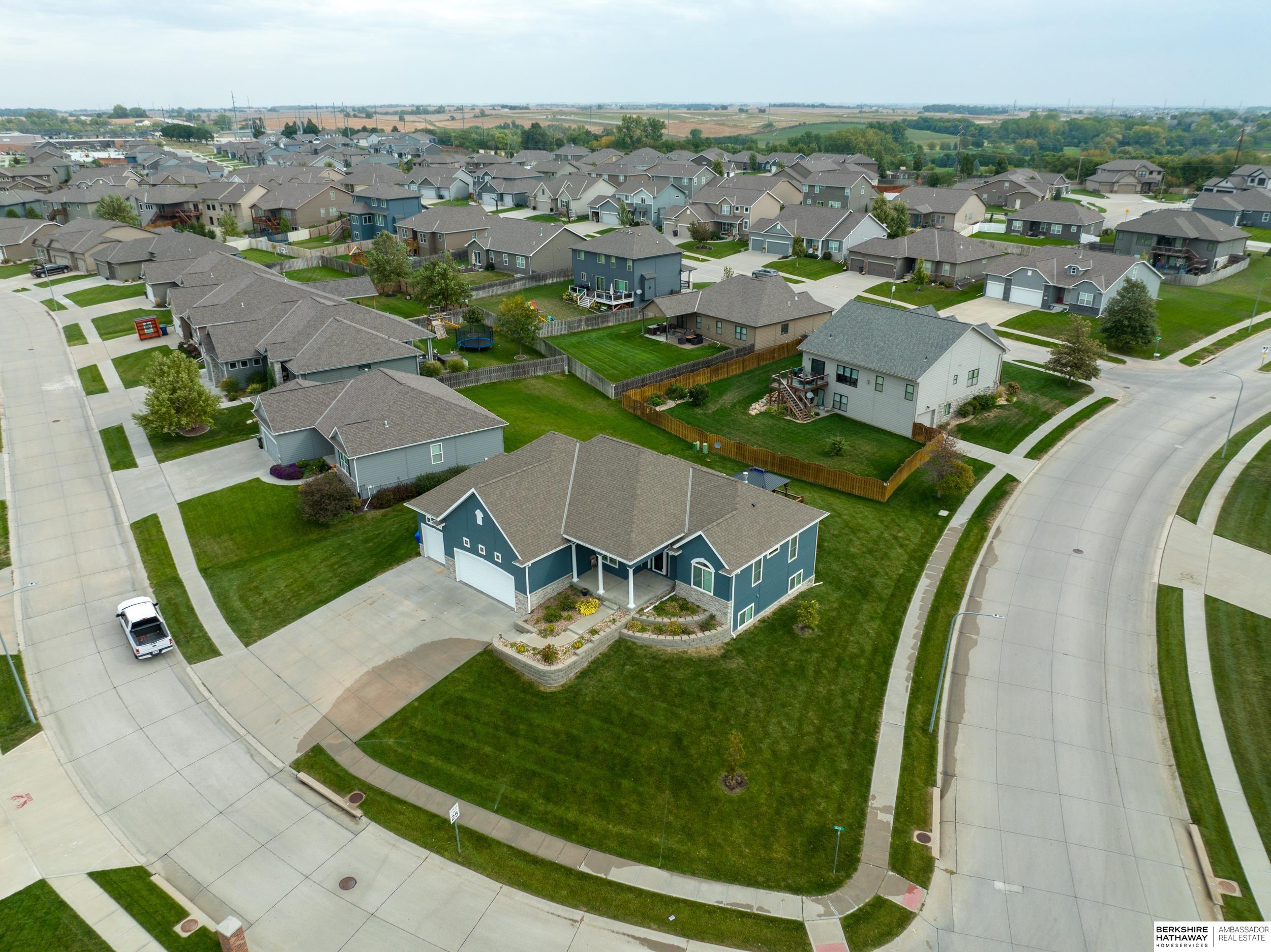 4501 N 206 Street, Omaha, Nebraska image 2