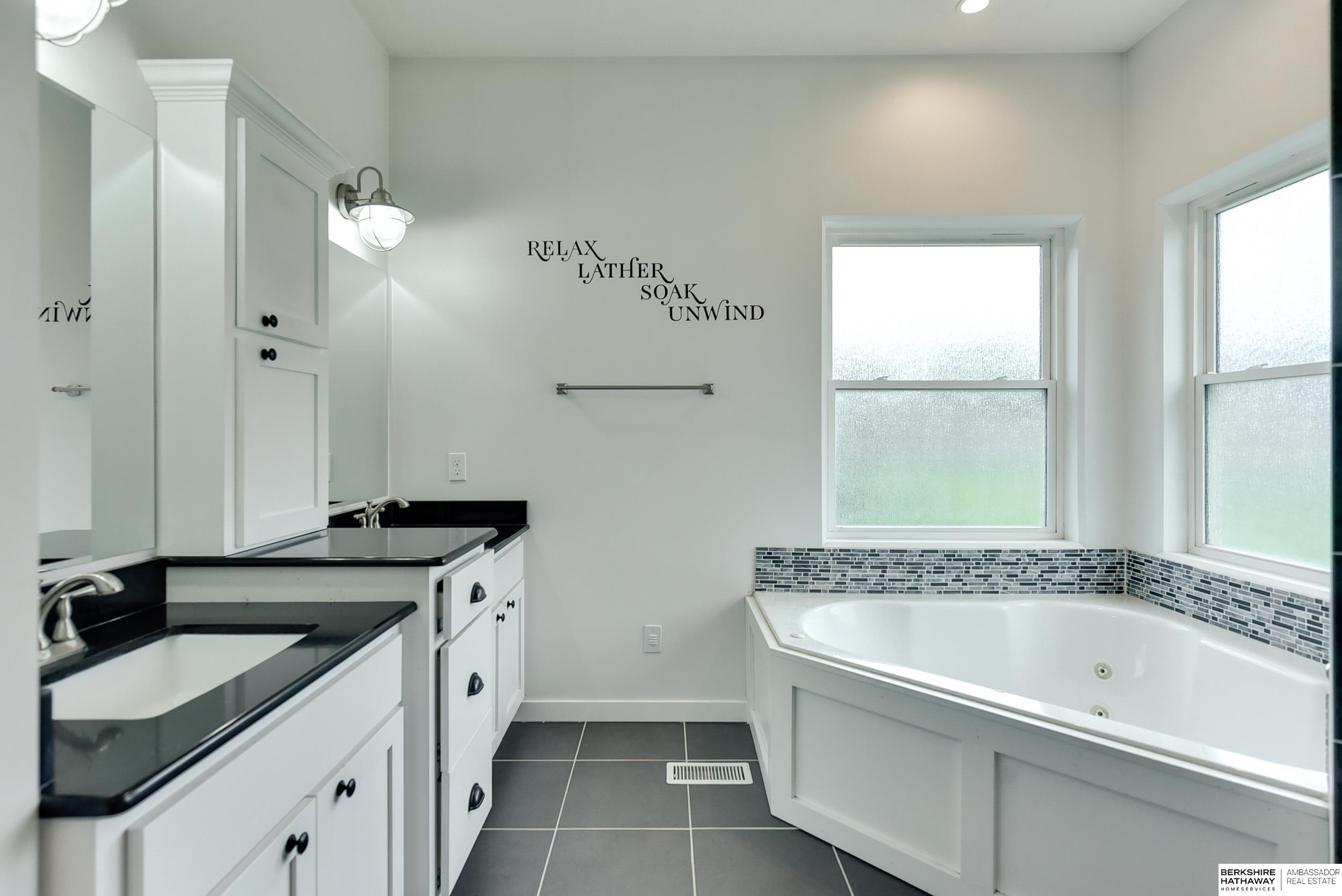 4501 N 206 Street, Omaha, Nebraska image 34