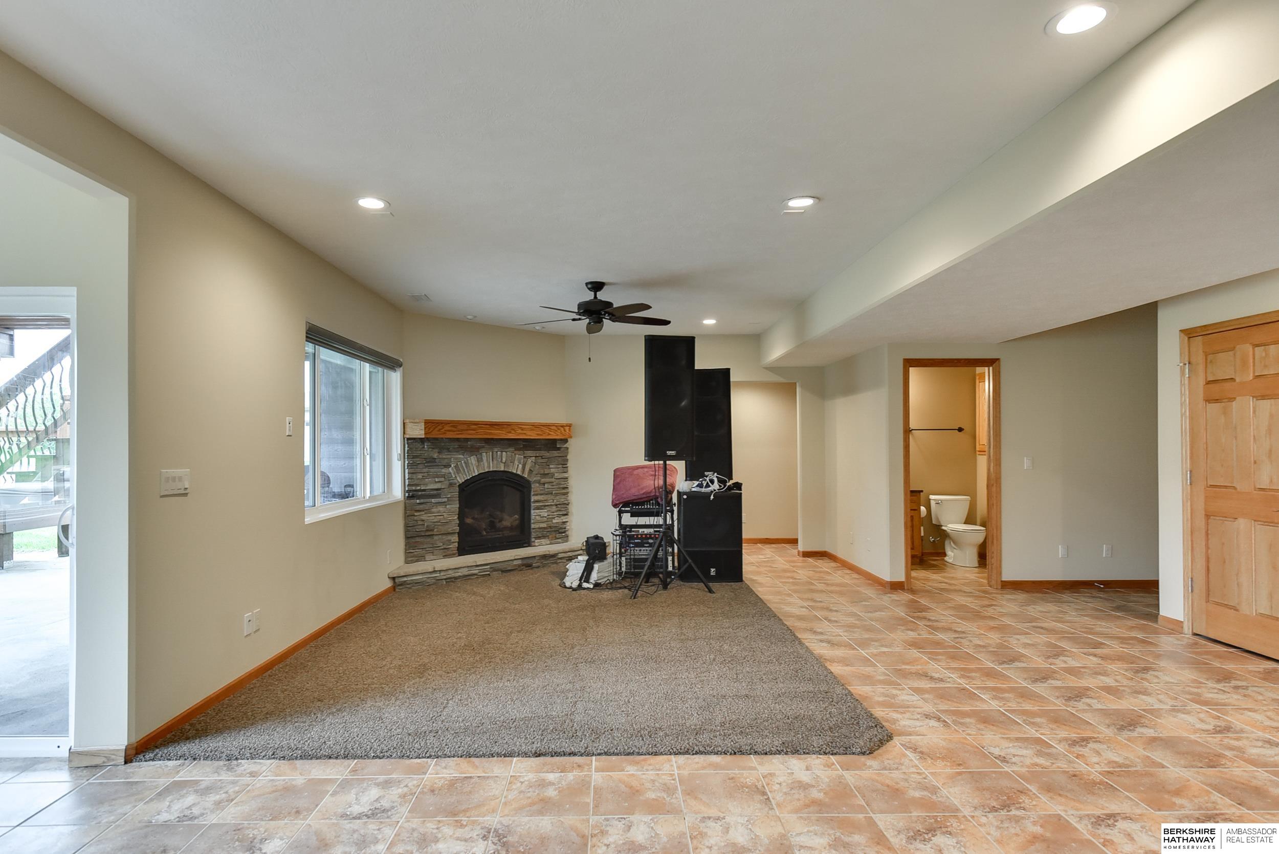 4501 N 206 Street, Omaha, Nebraska image 48