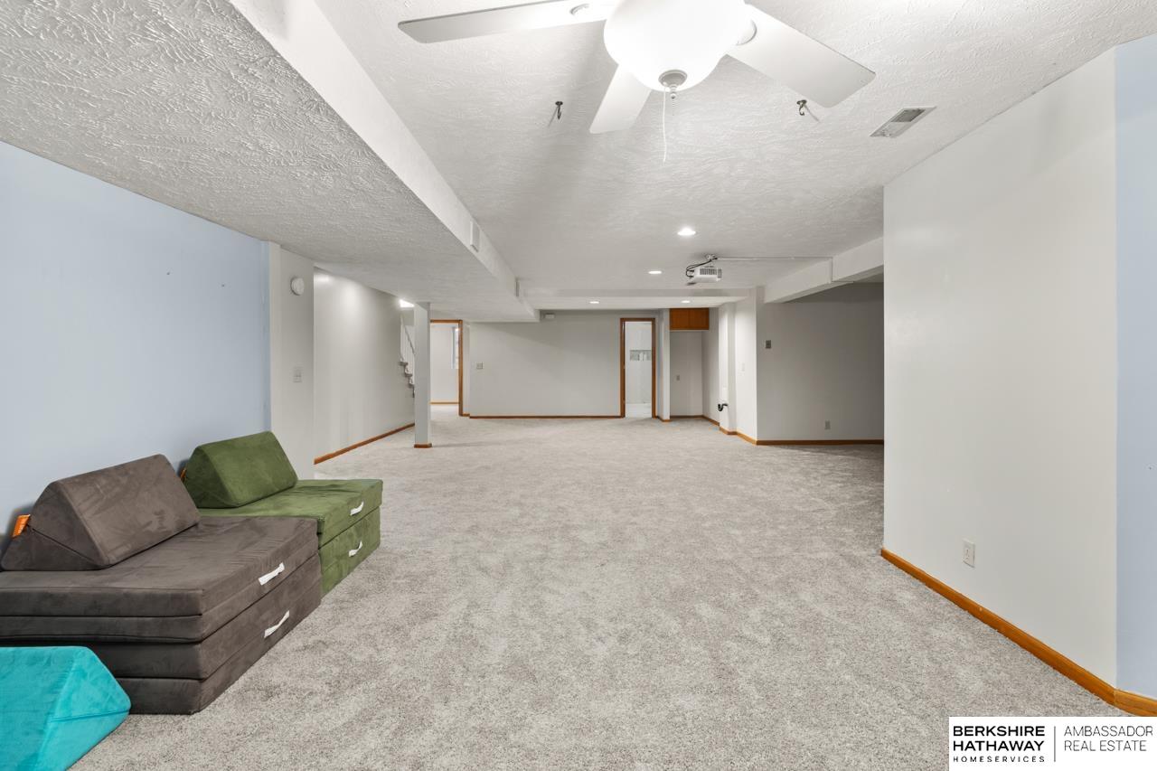 640 S 212 Street, Omaha, Nebraska image 26