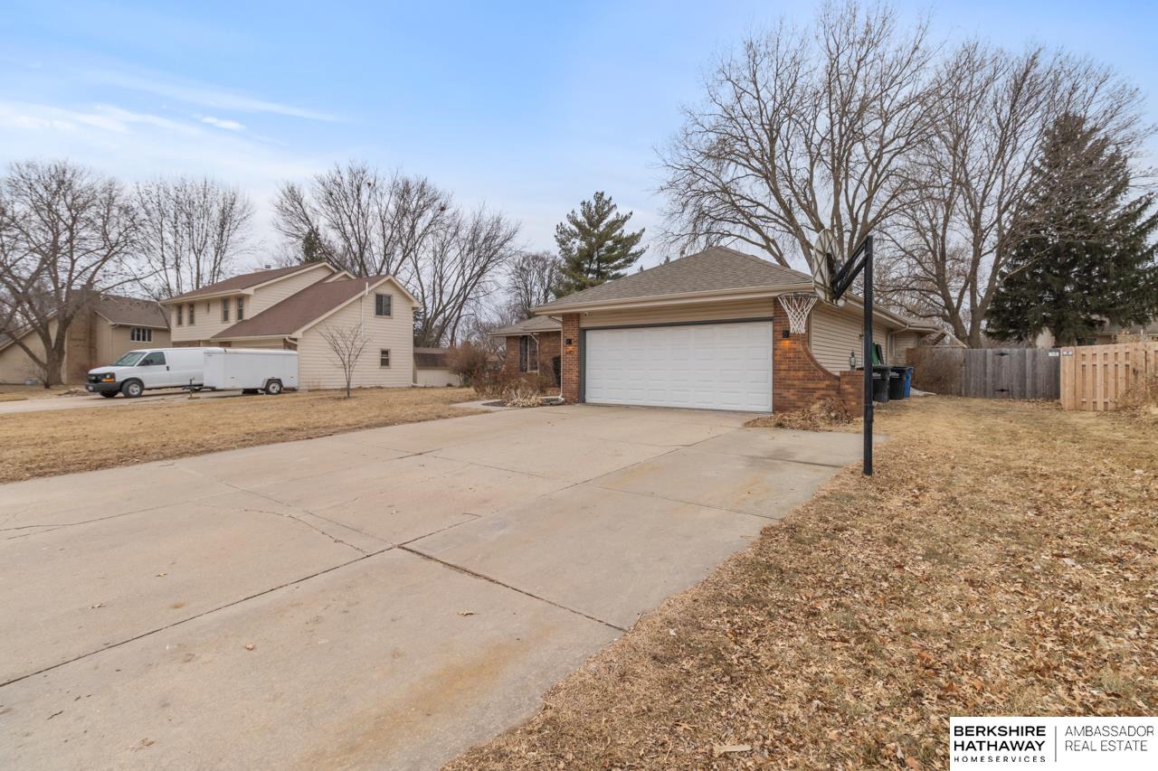 640 S 212 Street, Omaha, Nebraska image 38