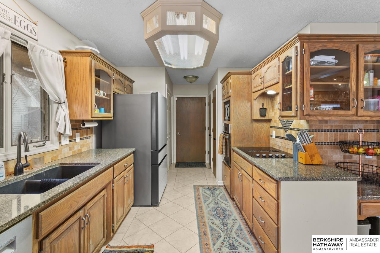 640 S 212 Street, Omaha, Nebraska image 10