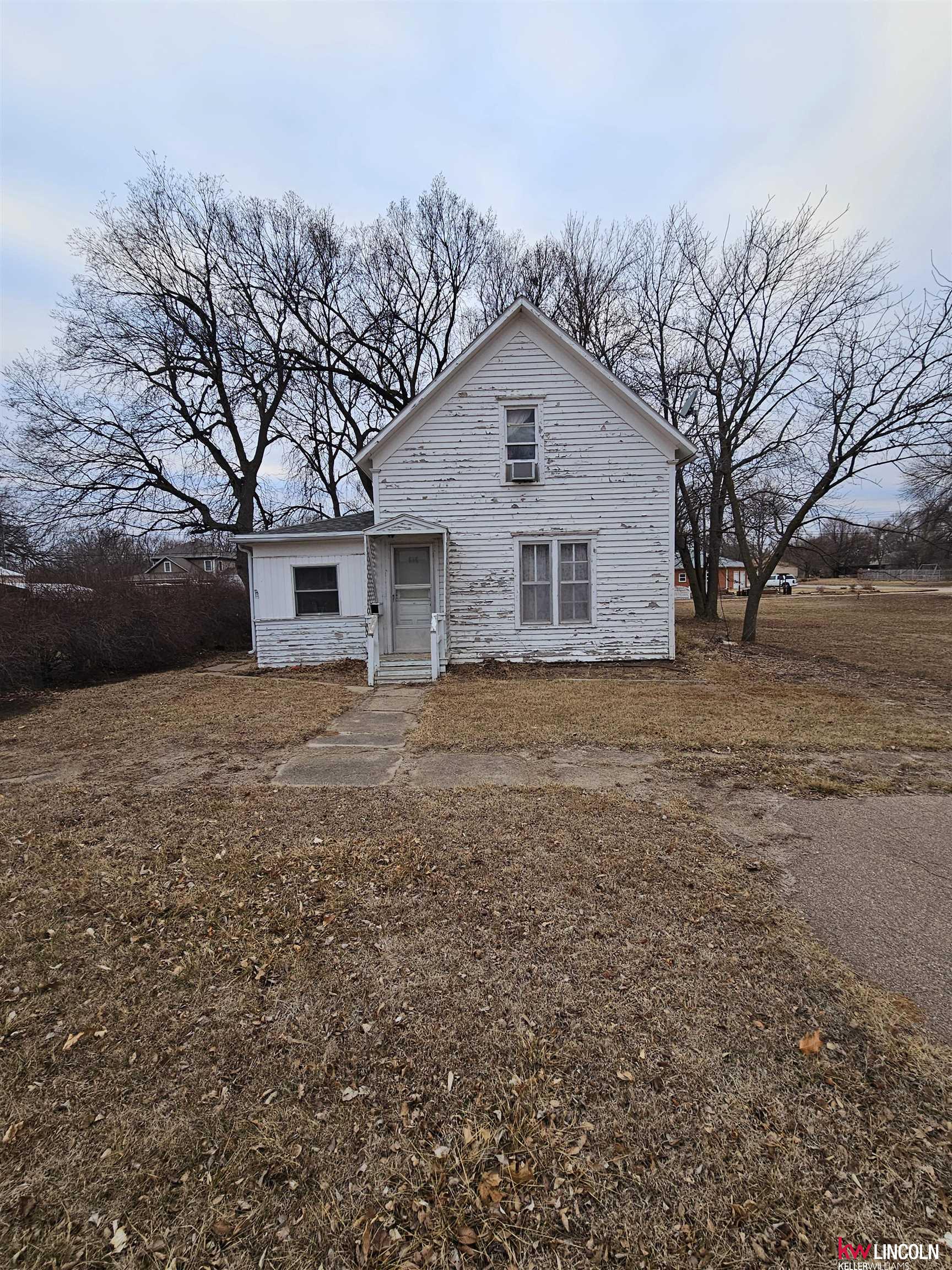 515 N Clay Street, Clay Center, Nebraska image 1