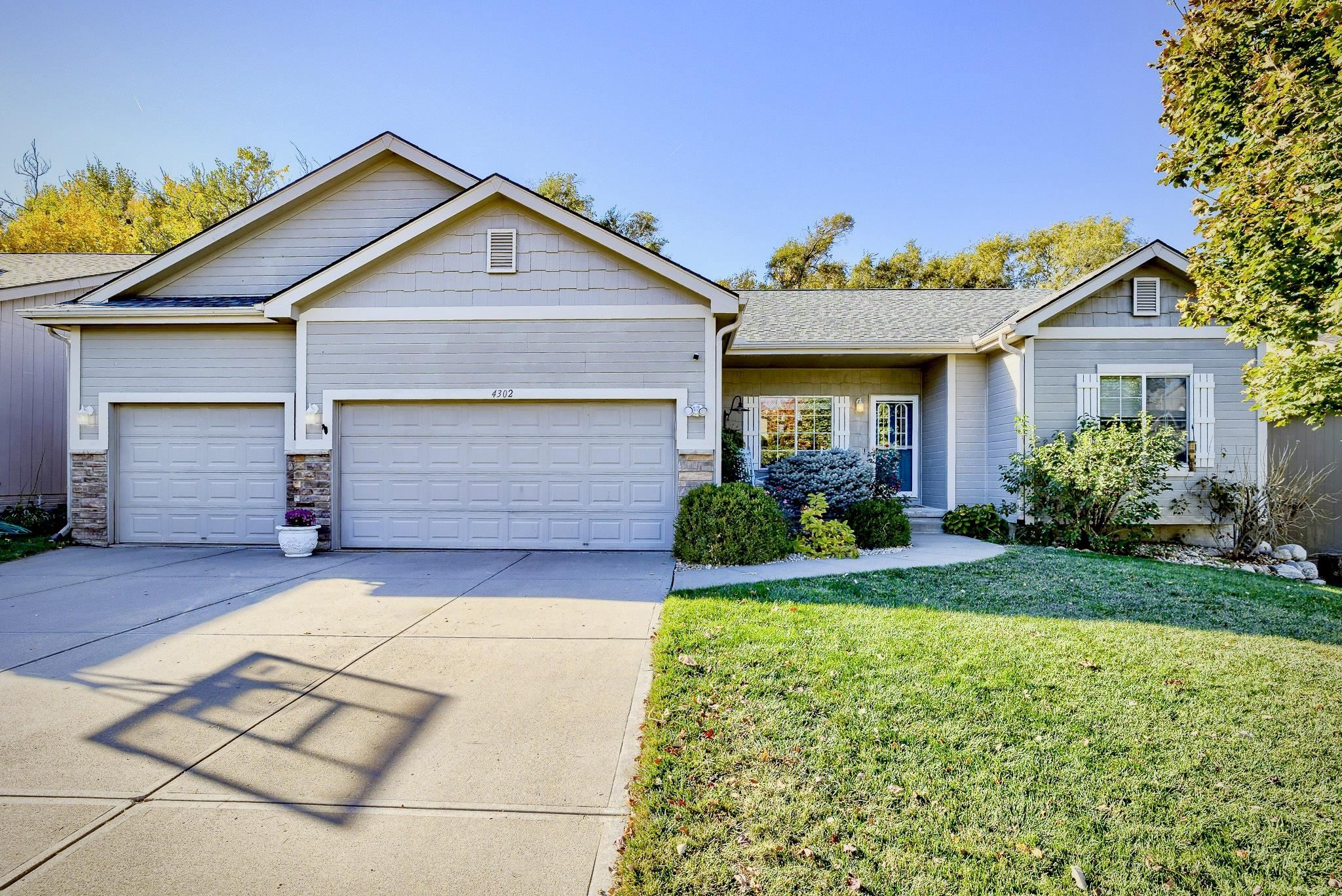 4302 S 199th Avenue, Omaha