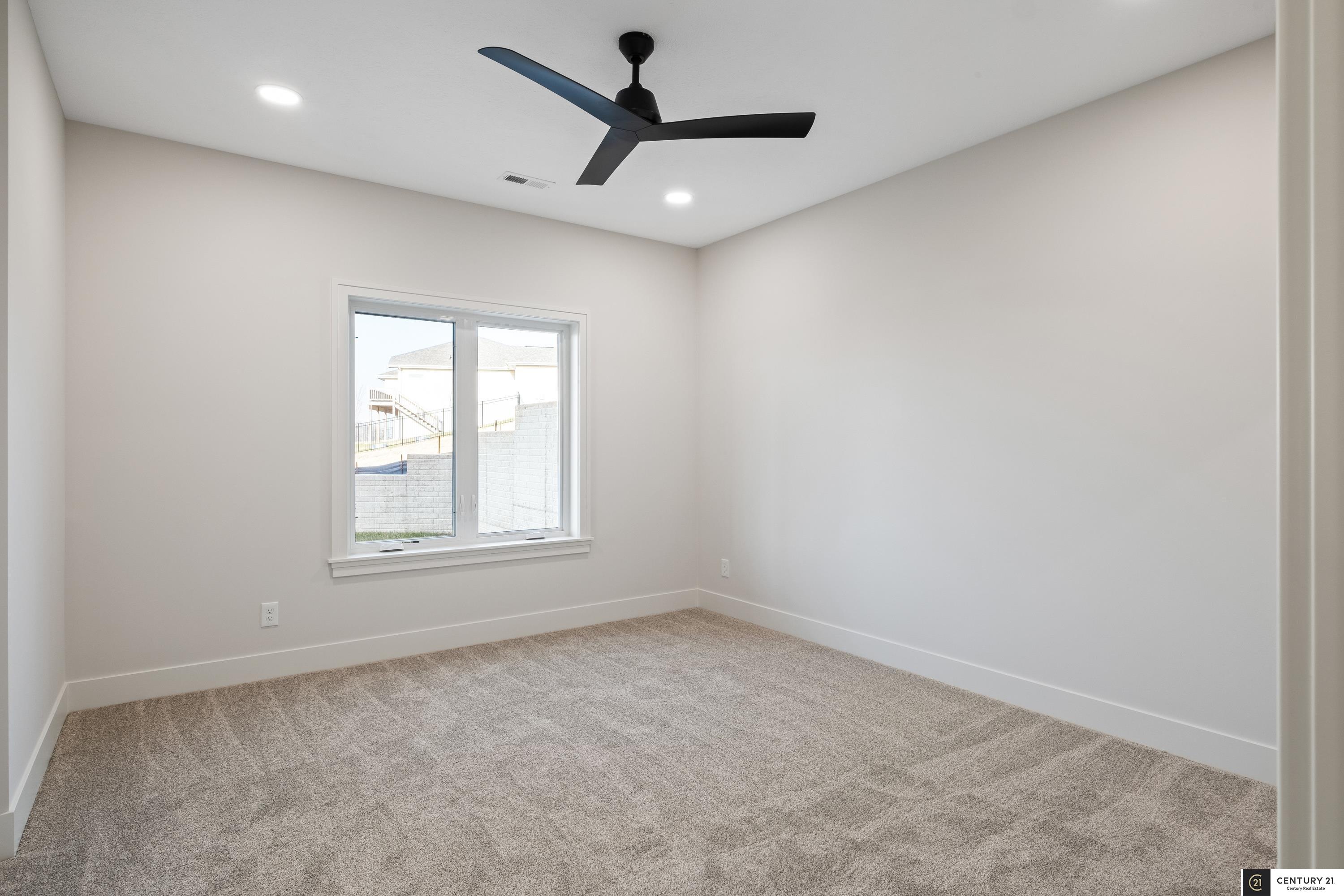 18104 Camelback Avenue, Omaha, Nebraska image 29