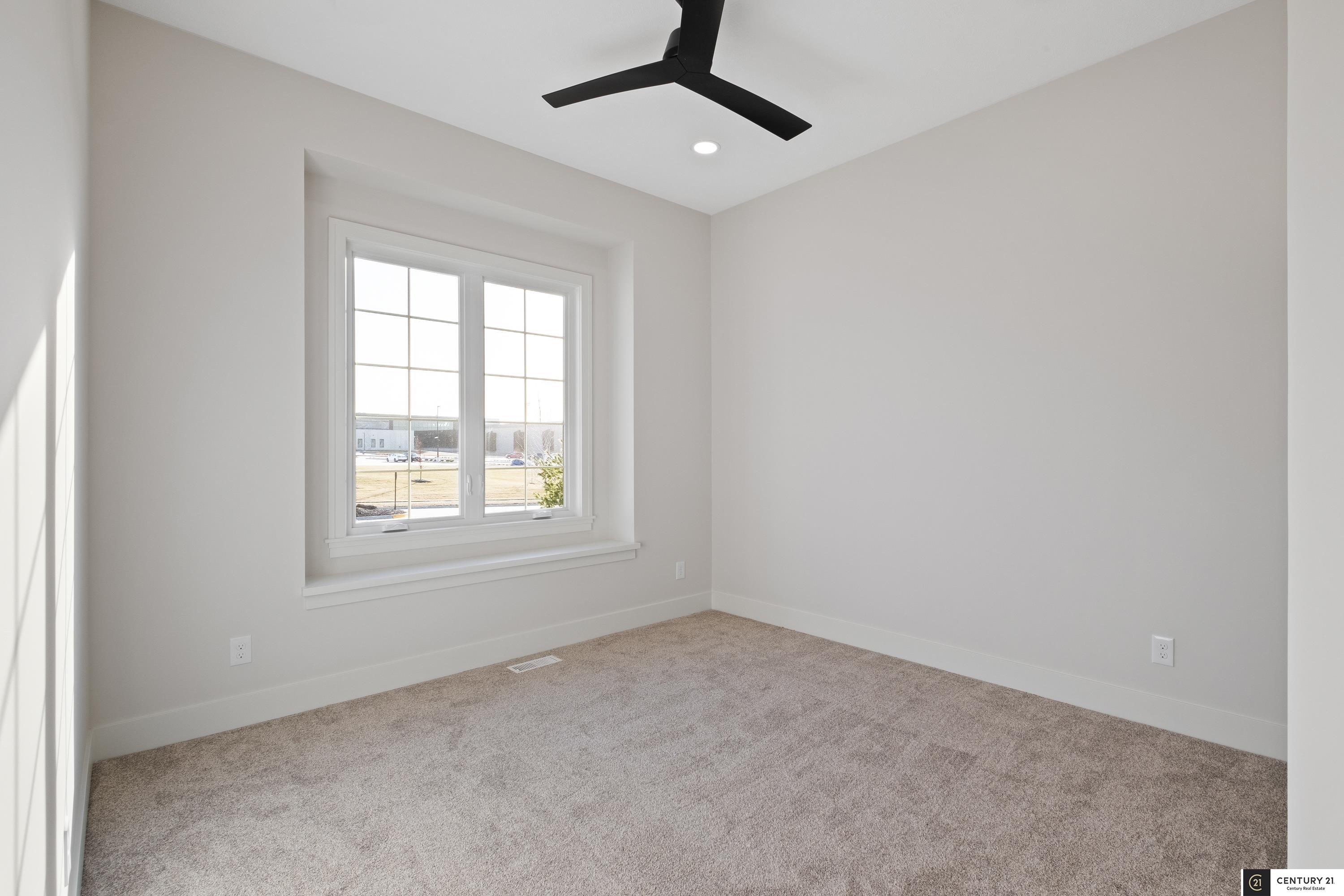 18104 Camelback Avenue, Omaha, Nebraska image 31