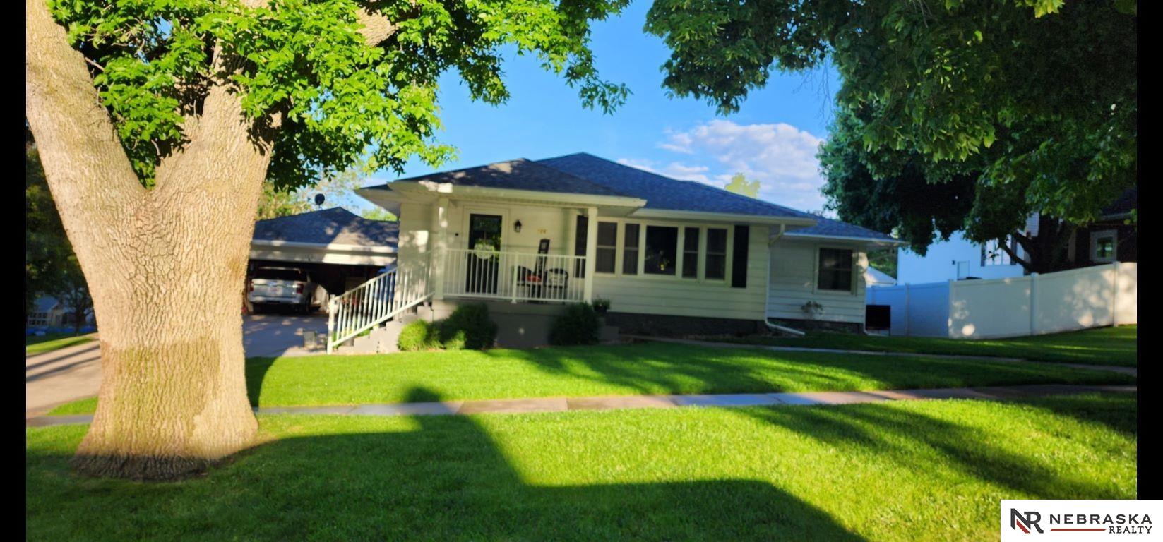 106 North Engdahl Avenue, Oakland, Nebraska image 1